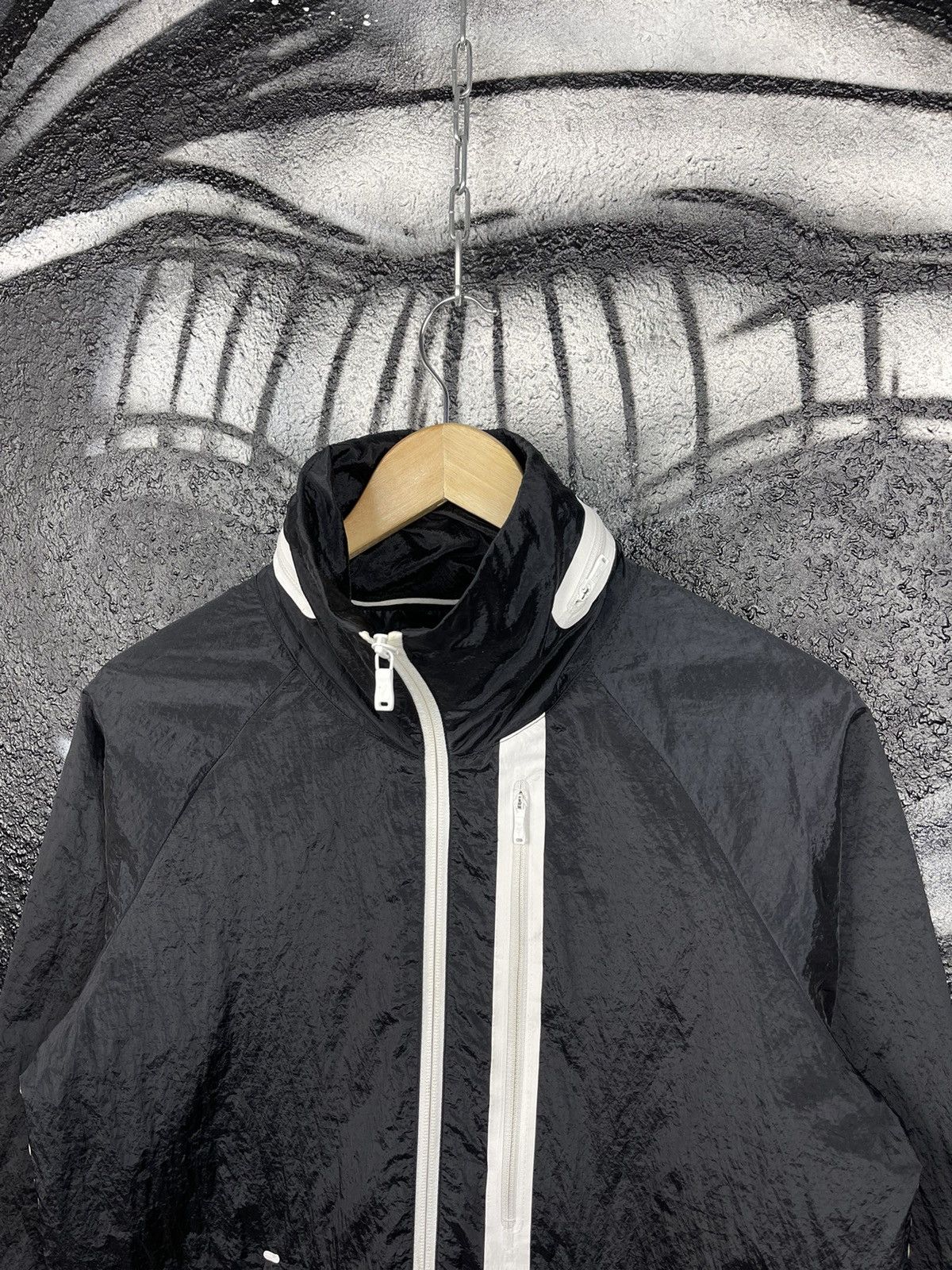 Nike Nike Tech Aeroshield Moto Jacket Women’s Size M Size M / US 6-8 / IT 42-44 - 3 Thumbnail
