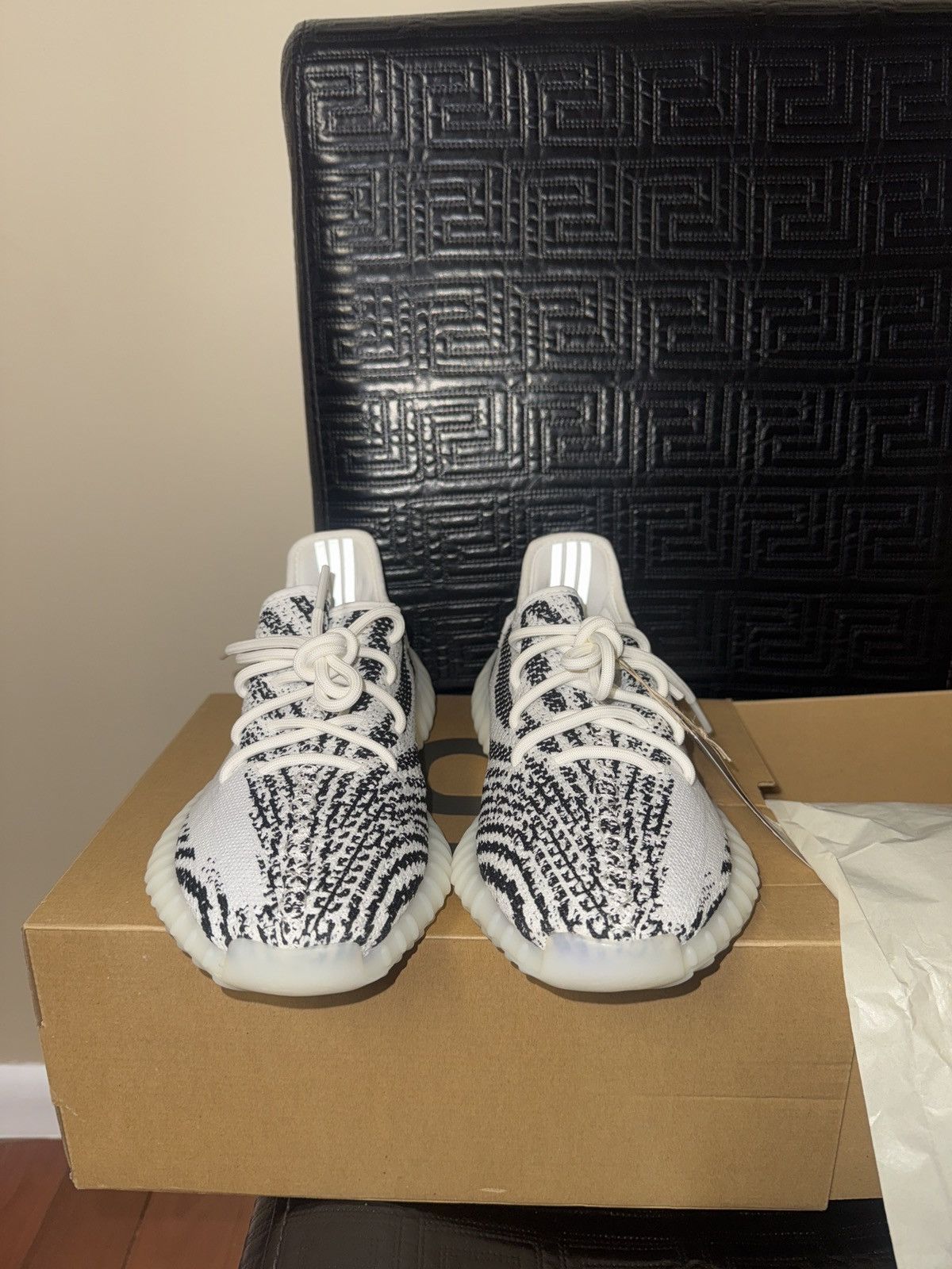 Adidas Adidas Yeezy Boost 350 V2 Zebra Size US 7.5 / EU 40-41 - 2 Thumbnail