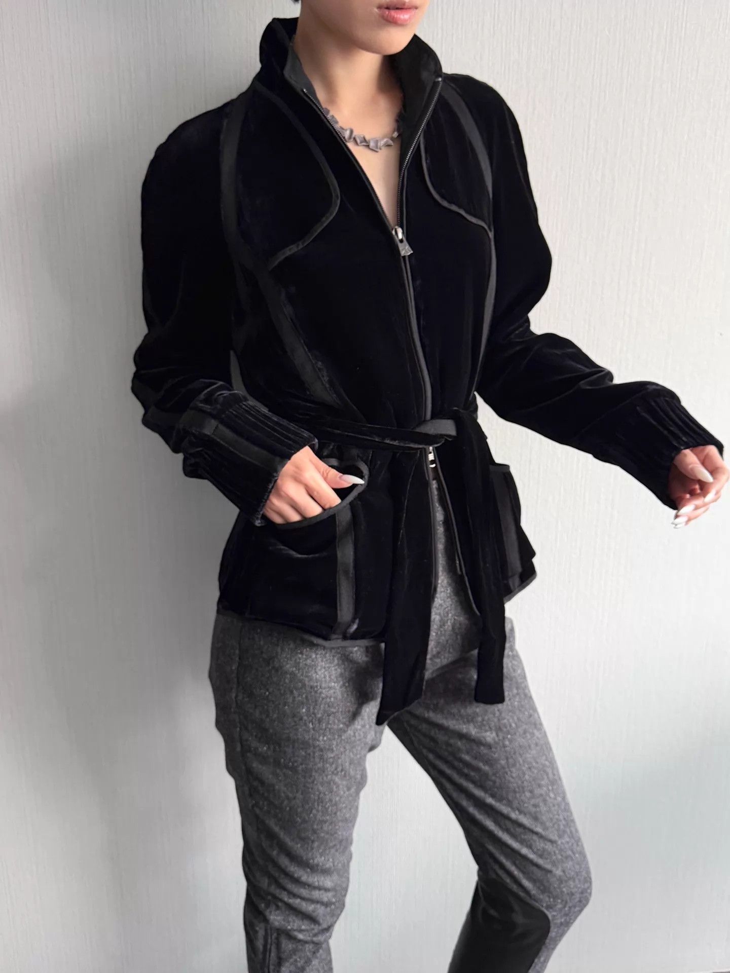 Armani Armani Vintage Velvet Belted Double-Zip Jacket M Size M / US 6-8 / IT 42-44 - 9 Thumbnail
