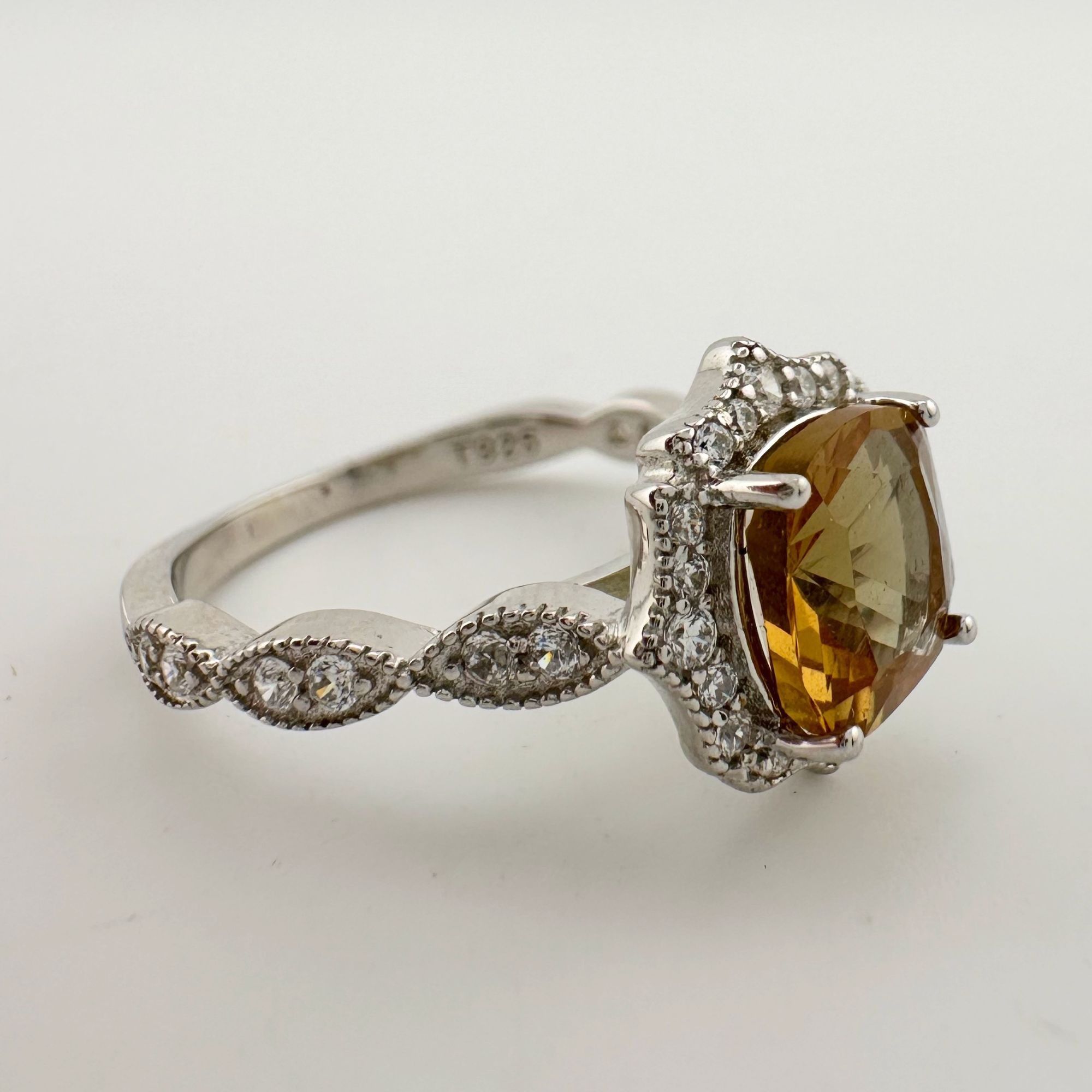 Other Pretty and Petite Antique Style Lab Created Sultanite Ring S Size ONE SIZE - 1 Thumbnail