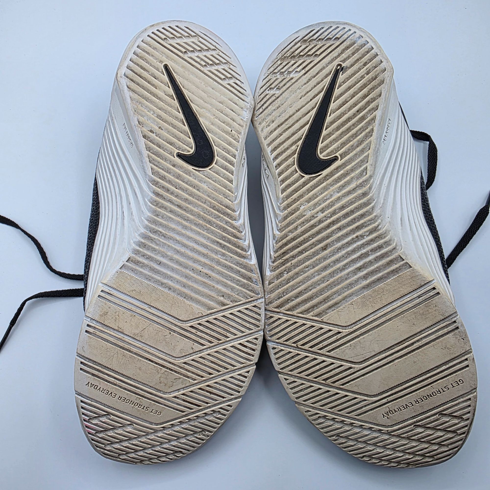 Nike Nike Metcon 5 Womens Size 7.5 Black White Sneakers Shoes Cr Size US 7.5 / EU 40-41 - 8 Thumbnail
