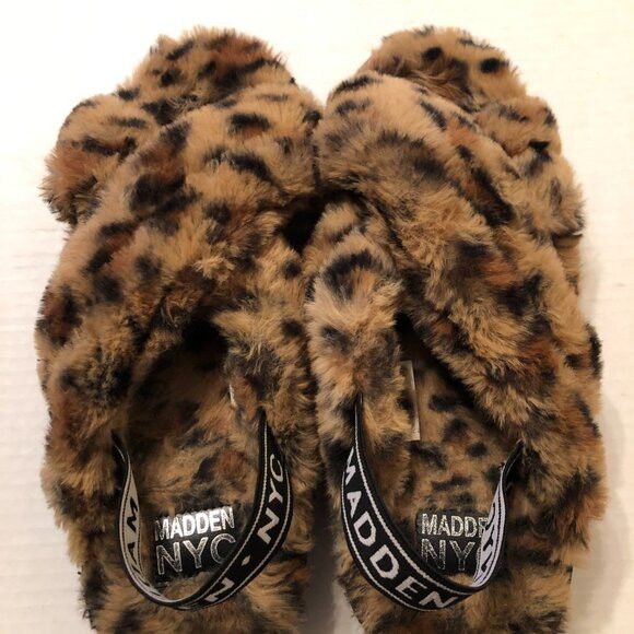 Steve Madden STEVE MADDEN WOMEN'S FAUX FUR SANDALS SIZE: 9 Size US 9 / IT 39 - 2 Thumbnail