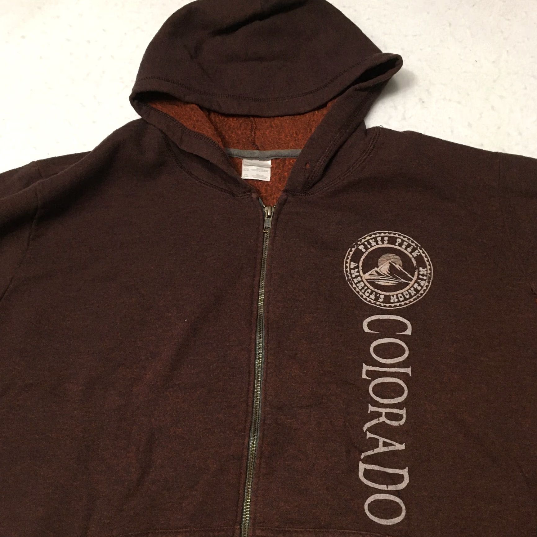 Gildan Gildan Rocky Mountains Hoodie Sweatshirt Pullover 2XL Brown Zipper hoodie Long Sleeve Men Regular 50/50 /* Size US XXL / EU 58 / 5 - 2 Thumbnail