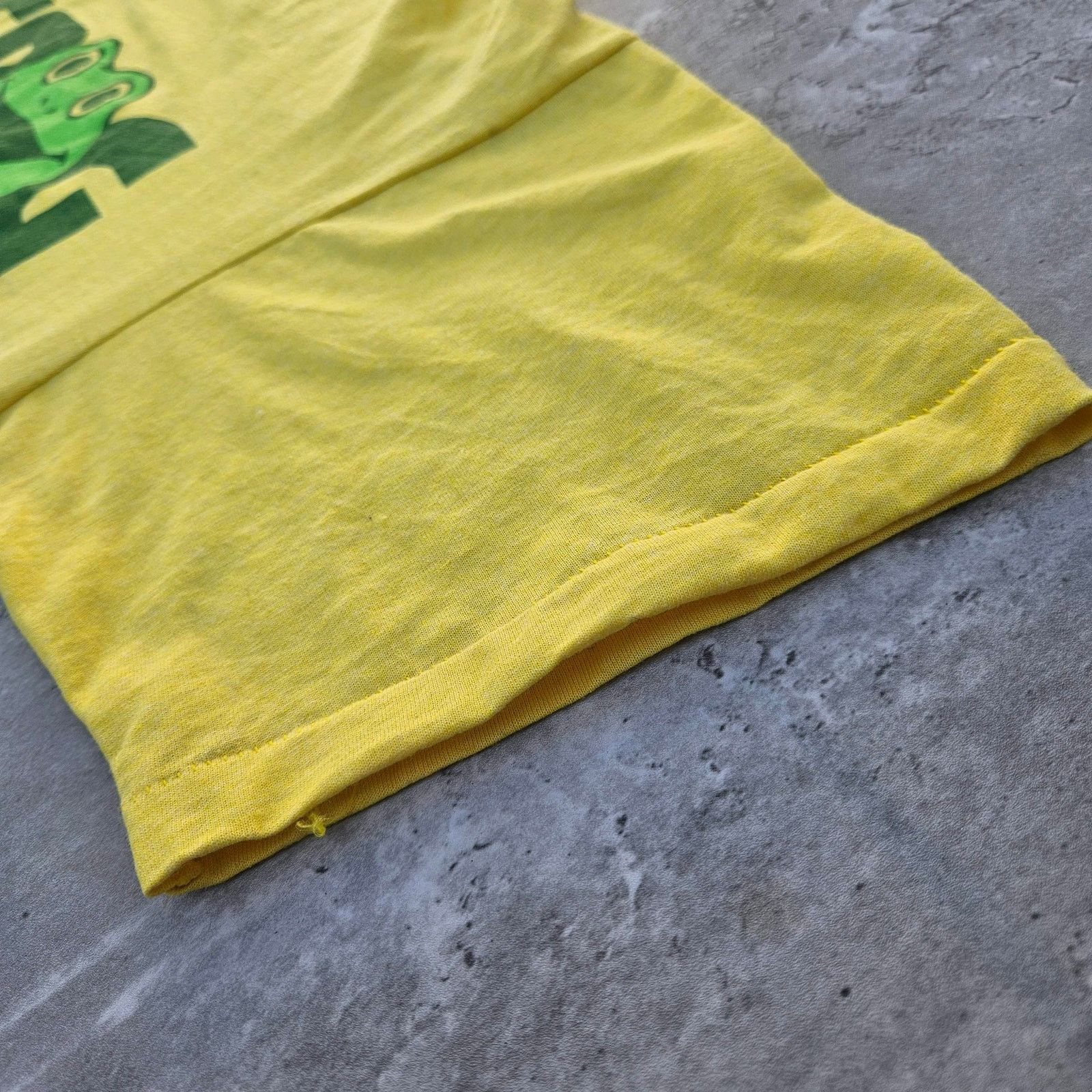 Fruit Of The Loom Vintage Kfrog Shirt Size Large Yellow Single Stitch Size US L / EU 52-54 / 3 - 4 Thumbnail