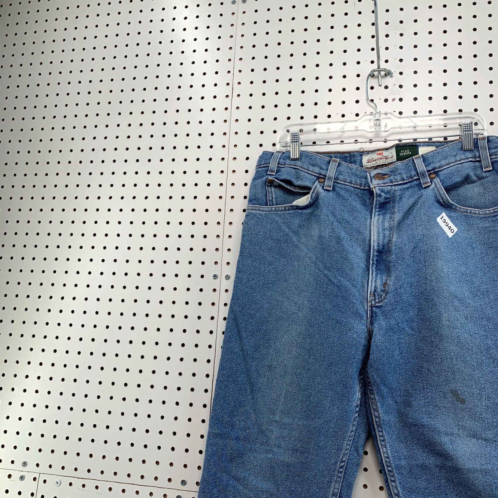 Levi's VINTAGE Levi's Jeans Mens 36x29 Denim Tapered USA Brown Tab 90s Signature Fits 34x28 Clothing Size US 36 / EU 52 - 7 Thumbnail