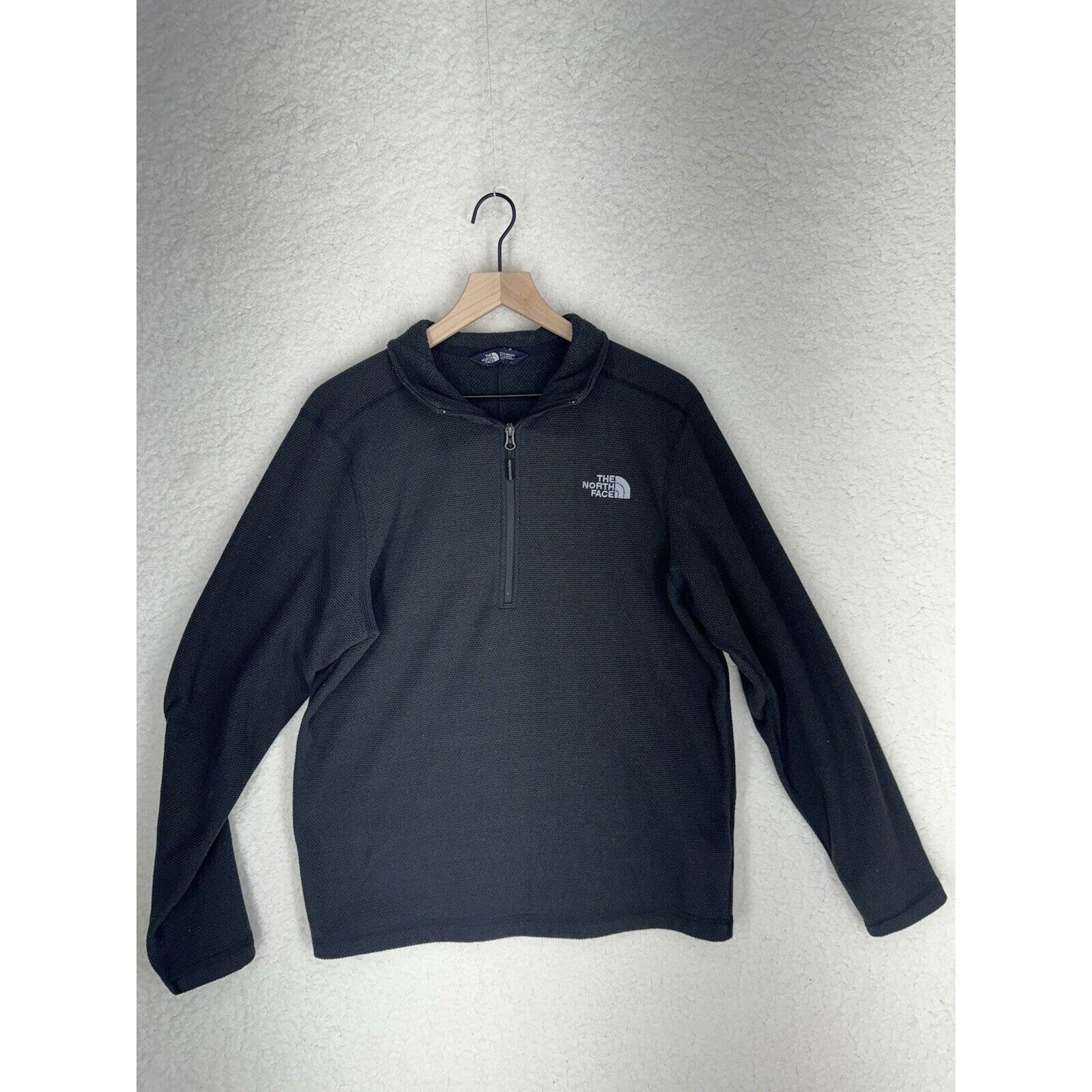 The North Face Men's The North Face Black Fleece 1/4 Zip Sweatshirt Sz. Med Size US M / EU 48-50 / 2 - 1 Thumbnail
