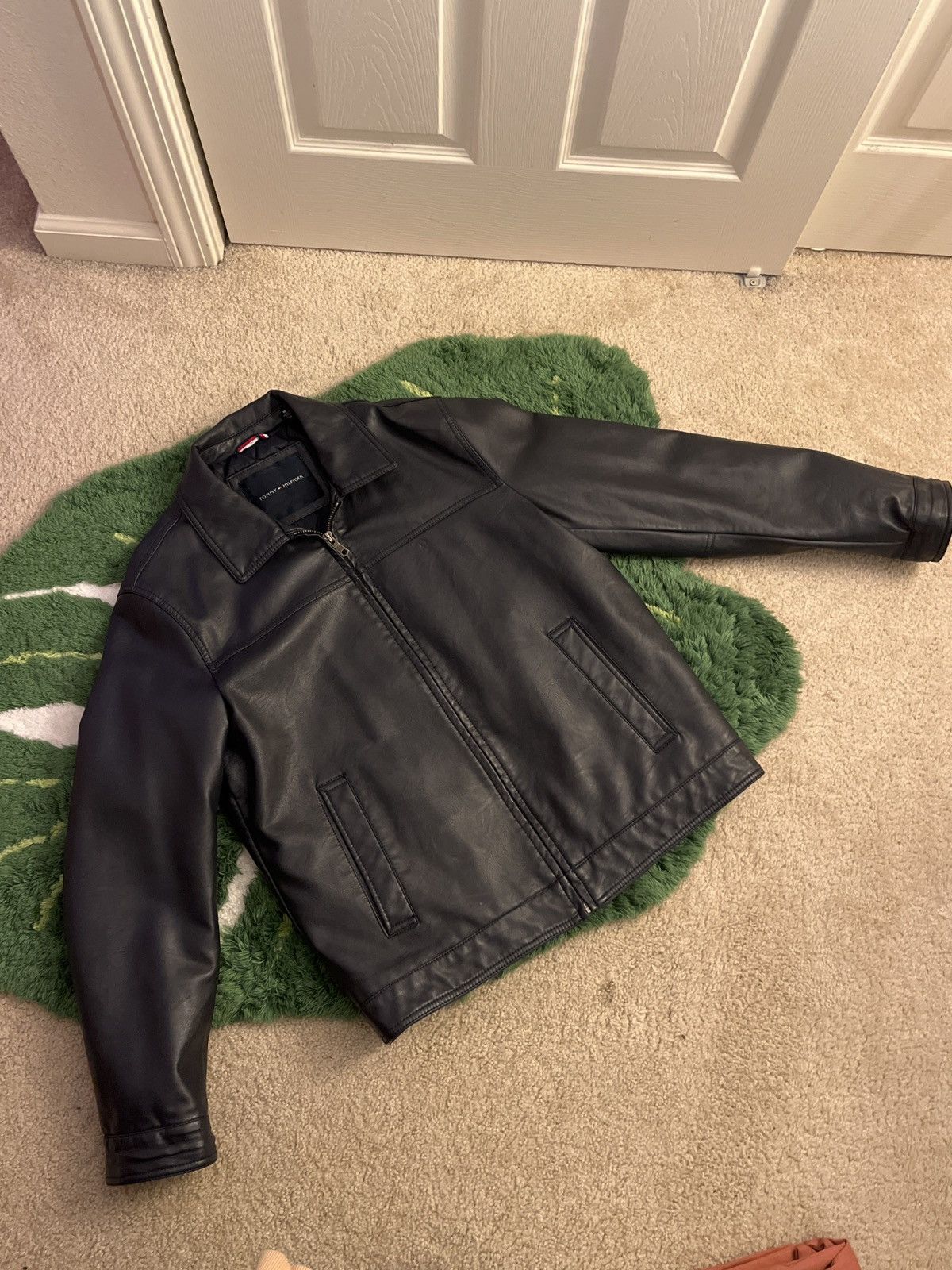 Tommy Hilfiger × Vintage Navy Blue Leather Jacket Tommy Hilfiger Size US M / EU 48-50 / 2 - 1 Thumbnail