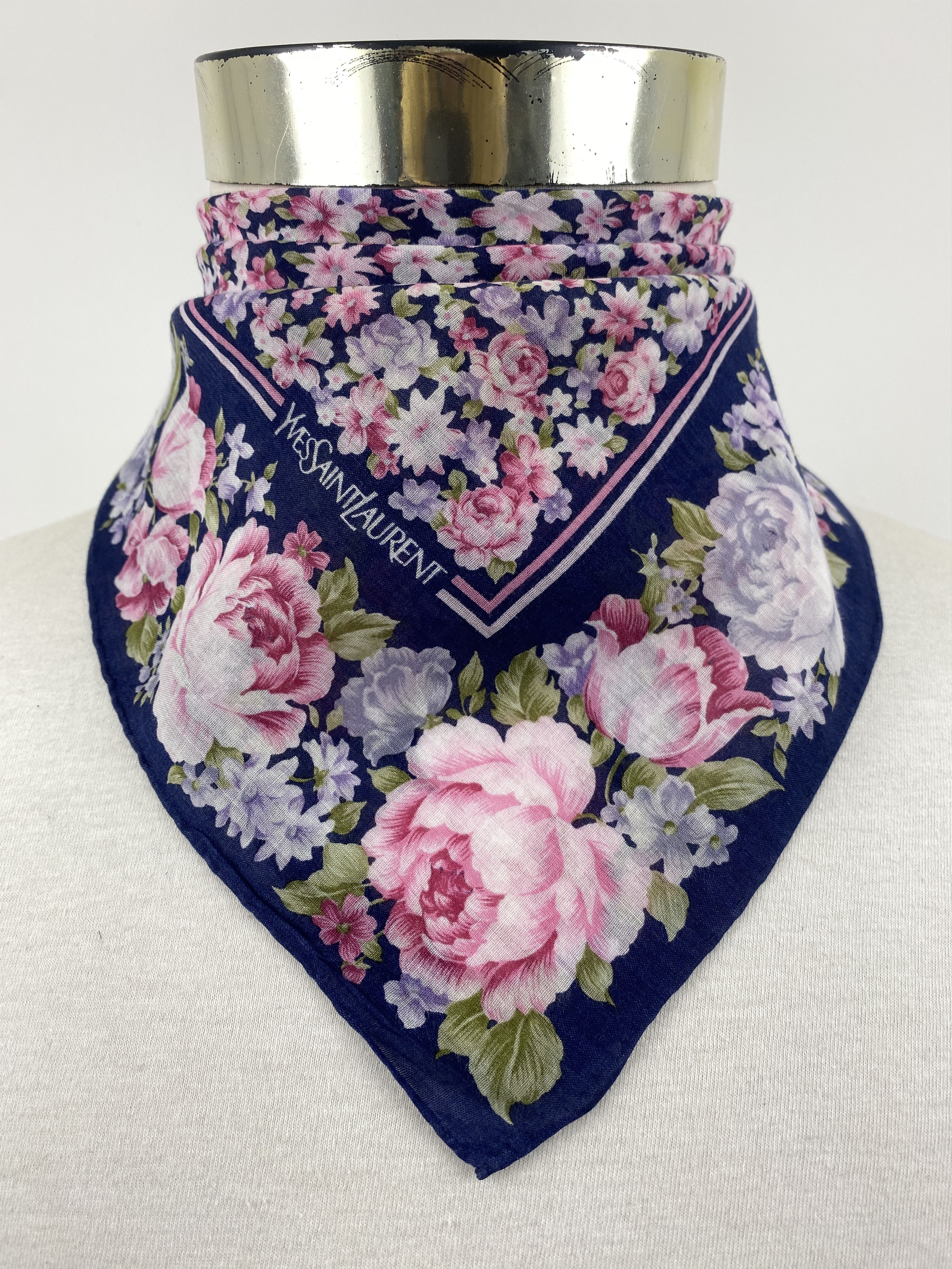 Yves Saint Laurent Yves Saint Laurent Handkerchief / Neckerchief HKC0764 Size ONE SIZE - 1 Thumbnail