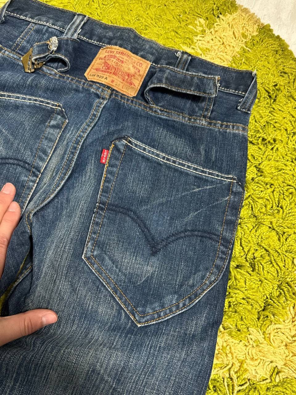 Levi's Retro 90s Levi Strauss 523 Buckle Back Denim Jeans 28x32 Size US 28 / EU 44 - 4 Thumbnail