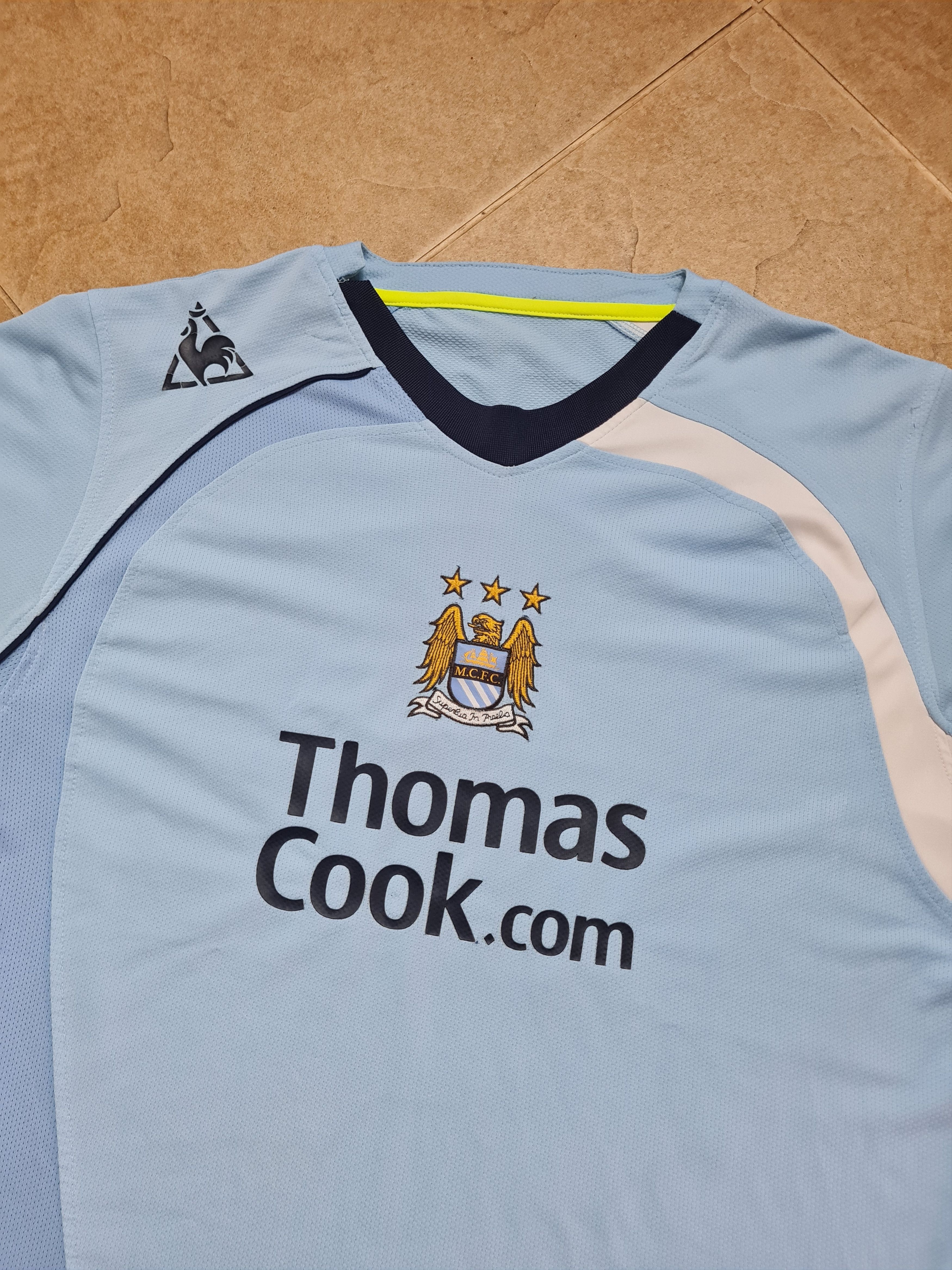 Le Coq Sportif Manchester City 08/09 #2 Richards Le Coq Sportif Thomas Cook Size US XL / EU 56 / 4 - 5 Thumbnail