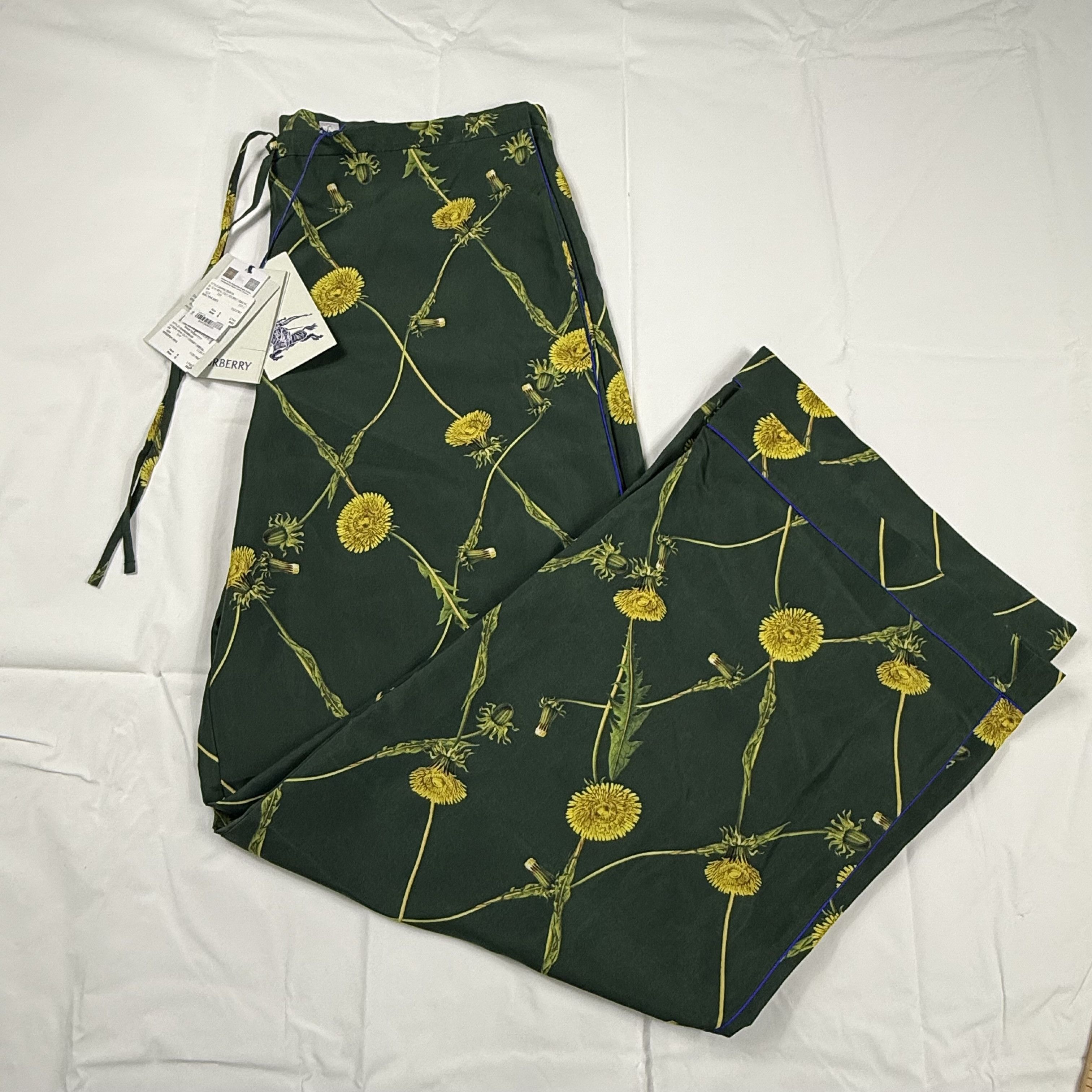 Burberry Burberry Silk Dandelion Print Pants Ivy Green Yellow Size 34" / US 12 / IT 48 - 1 Thumbnail