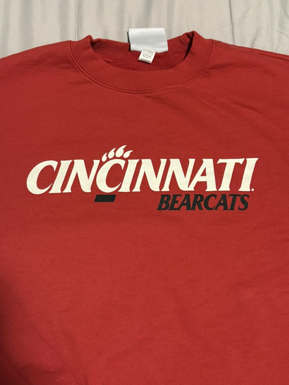 Champion Cincinnati Bearcats champion crewneck sweatshirt Size US L / EU 52-54 / 3 - 3 Thumbnail