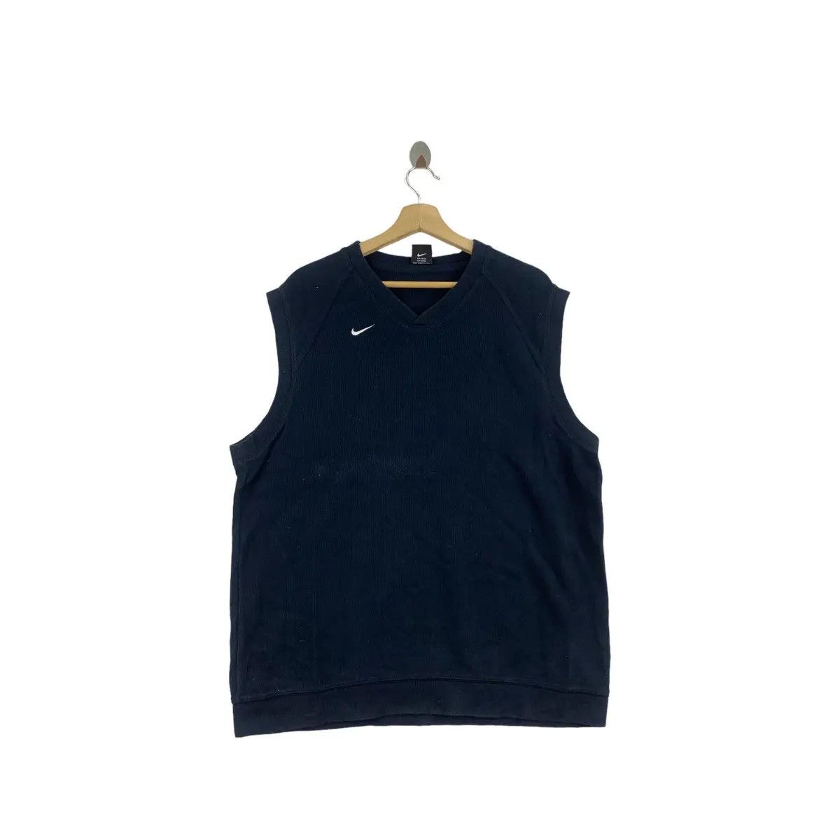 Nike Vintage NIKE TEAM COLLECTION Swoosh Tank Top Tee Shirt Size M / US 6-8 / IT 42-44 - 1 Thumbnail