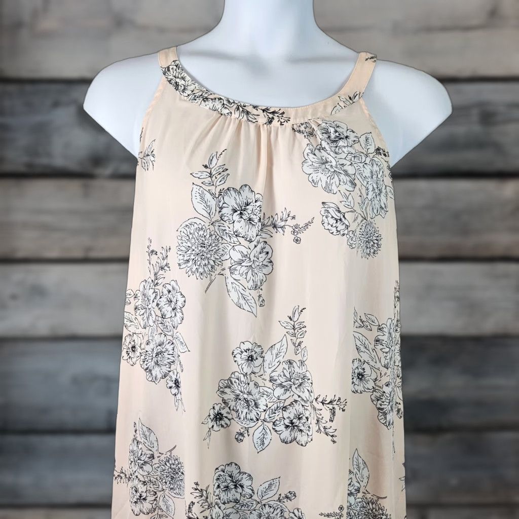 Torrid Torrid Top Pink White Floral Sleeveless 3X Hi-Low Women Size XXL / US 16-18 / IT 52-54 - 1 Thumbnail