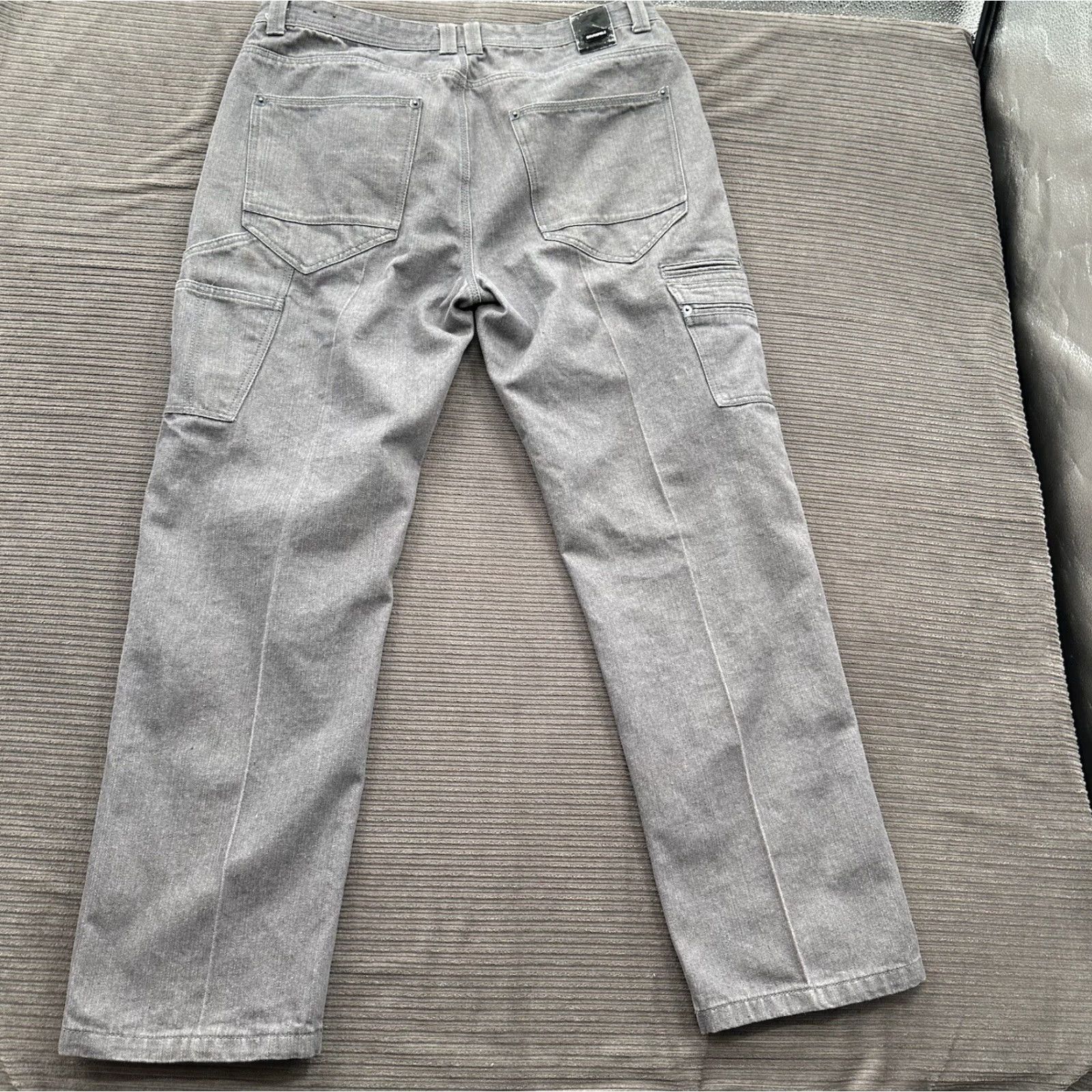 Southpole Southpole Jeans Men 40/32 Gray Cotton Denim Straight 90s Relaxed Zip Button Cargo Pocket Inseam 32 Regular Size Type Jeans Mens Size US 40 / EU 56 - 2 Thumbnail