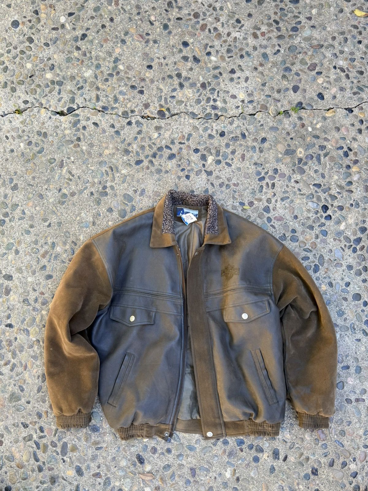 Avirex Vintage Leather Bomber Jacket Size US L / EU 52-54 / 3 - 1 Thumbnail