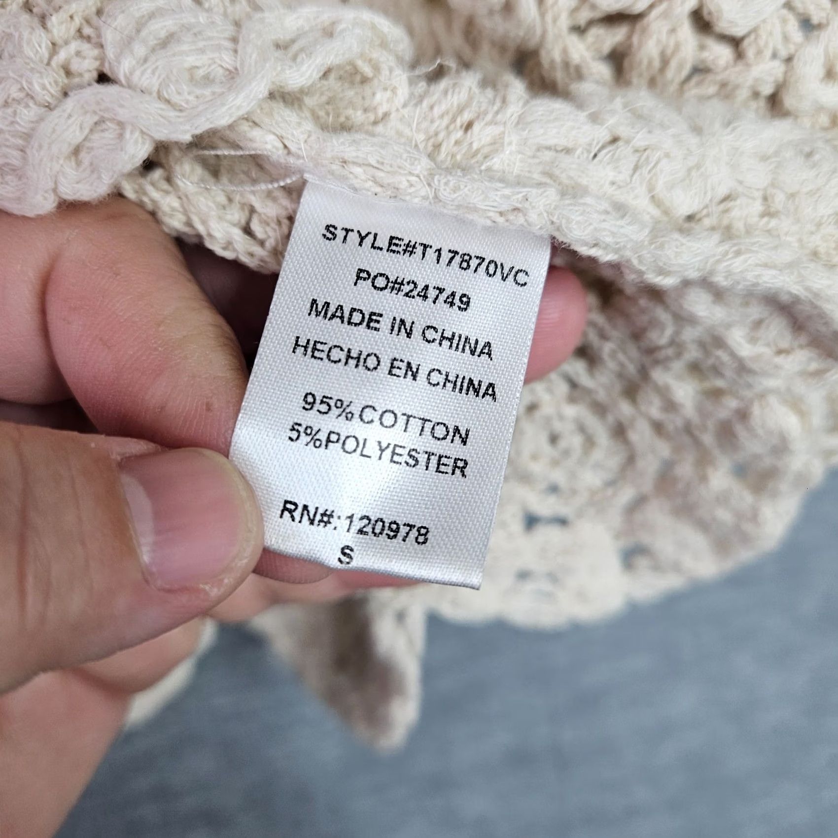 Vintage VICI Women's Ivory Cropped Crochet Pattern Tank Top Size Small Shirt Womens Beige Cotton Blend Short Sleeve Knitted Casual 90s? Size S / US 4 / IT 40 - 4 Thumbnail