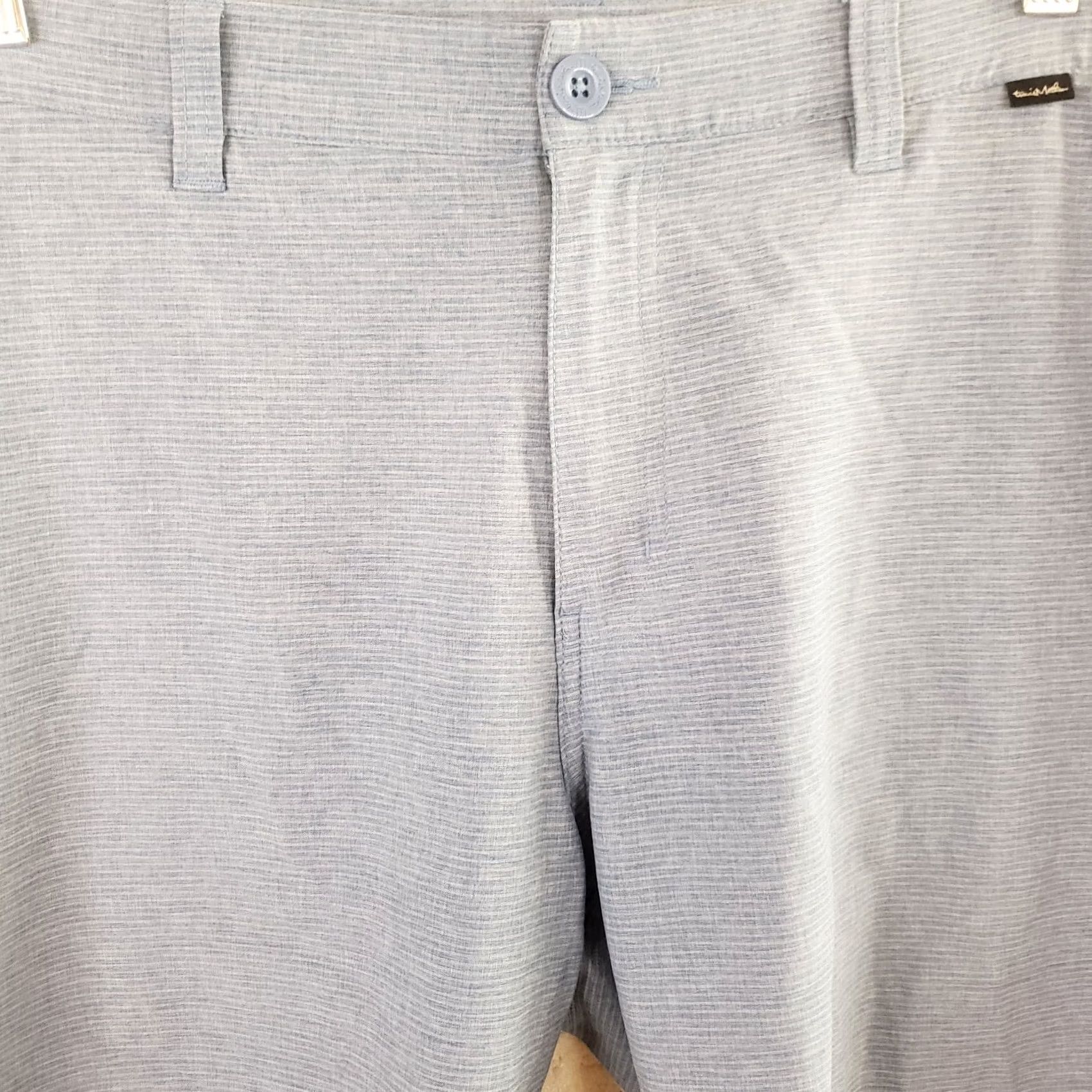 TravisMathew VINTAGE? No. Travis Mathew Shorts Mens 38x10 Blue Striped Golf Chino Performance Stretch Tech Size US 38 / EU 54 - 3 Thumbnail