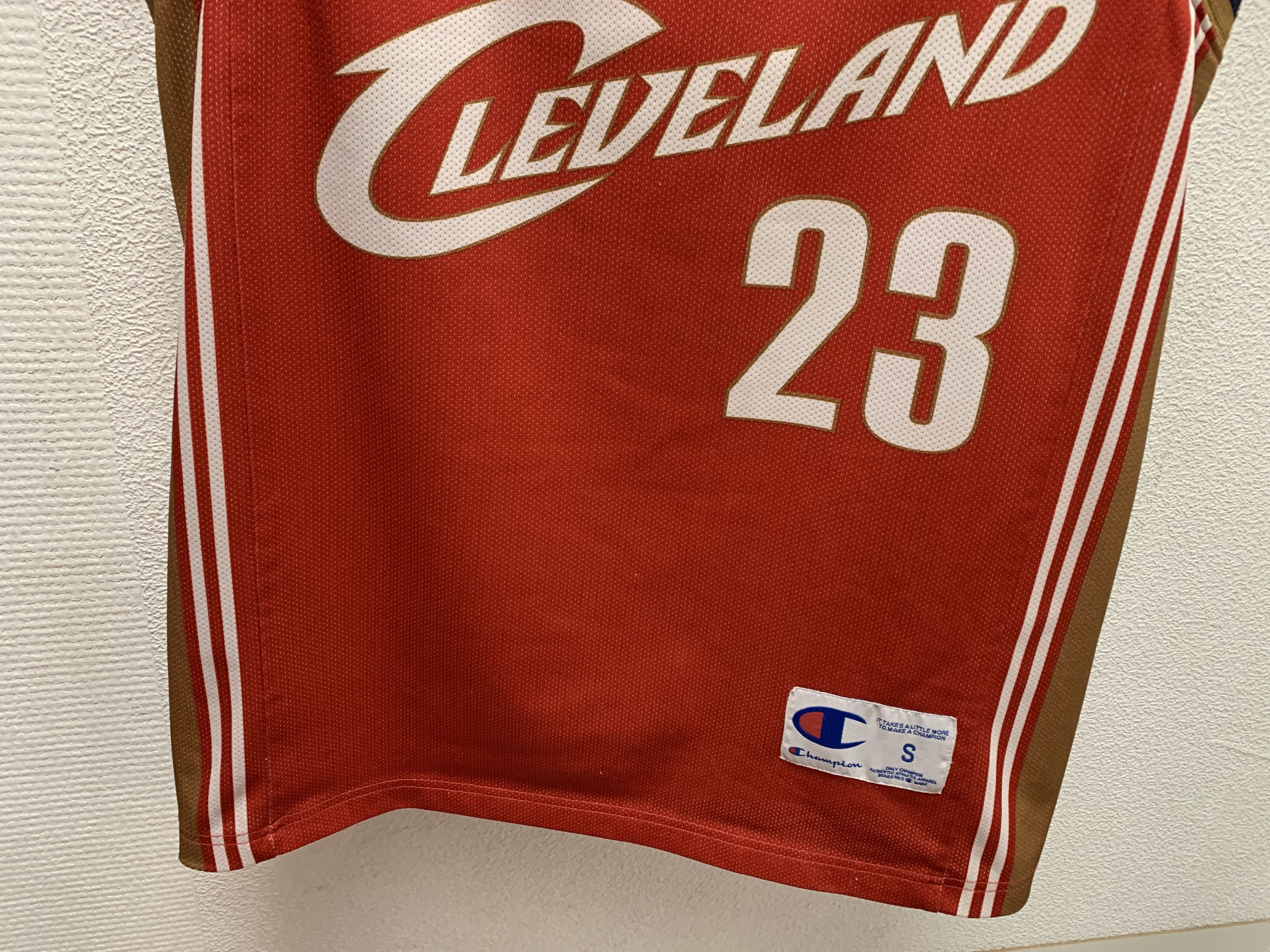 Champion Lebron James vintage jersey champion Cleveland cavaliers S Size US S / EU 44-46 / 1 - 4 Thumbnail