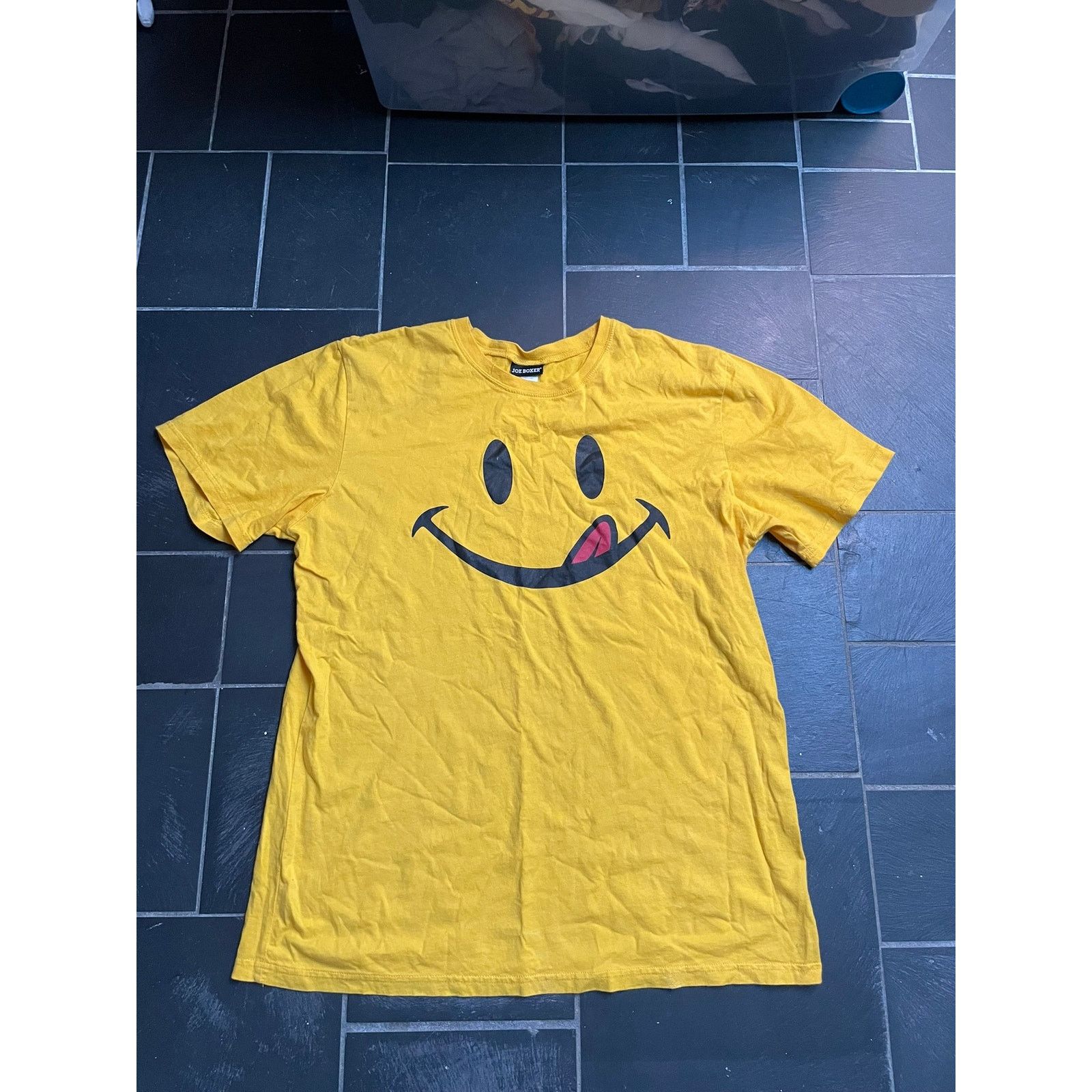 Joe Boxer Vintage Joe Boxer Yellow Smiley Tshirt Large Size US L / EU 52-54 / 3 - 1 Thumbnail