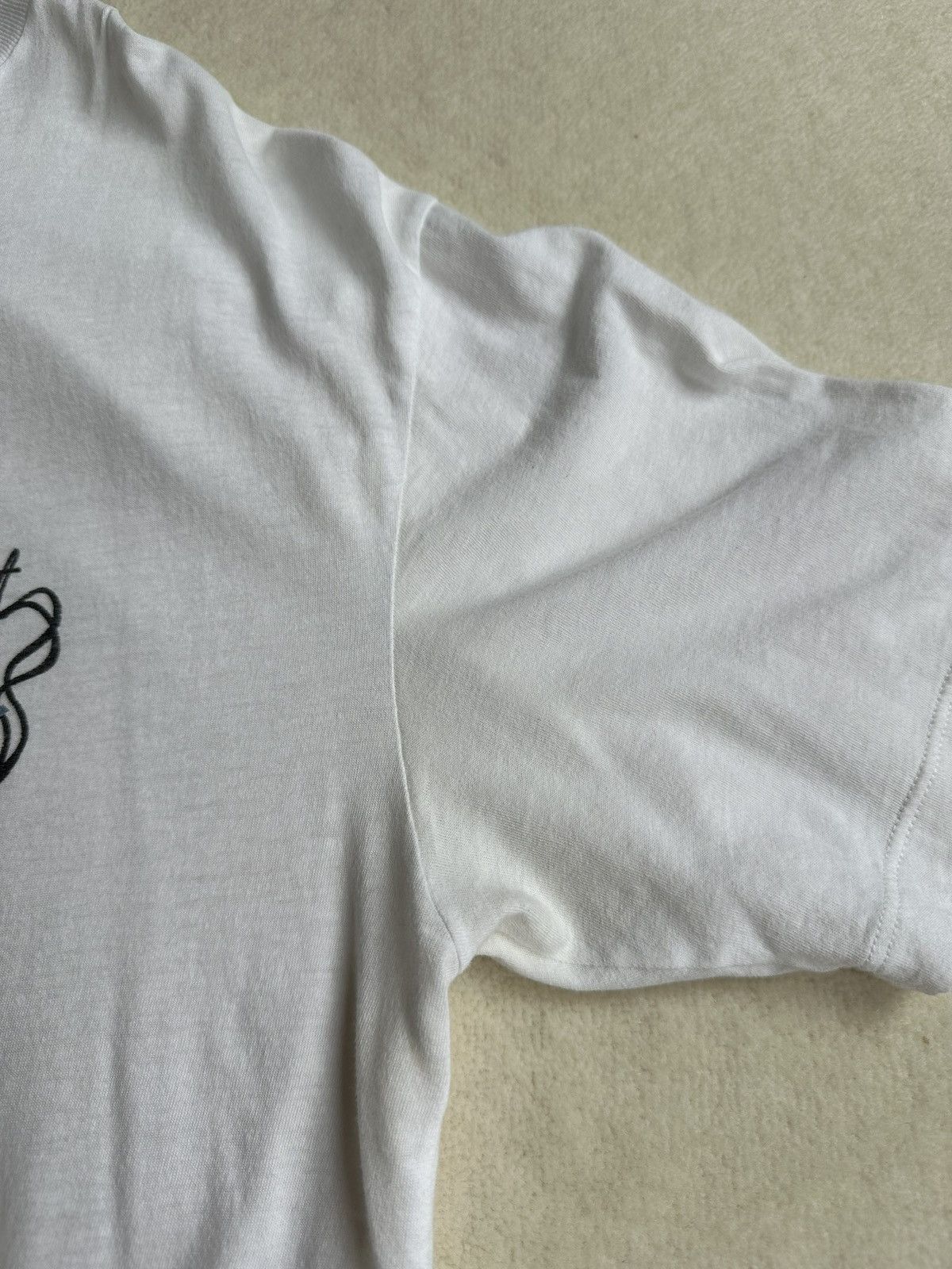 Saint Laurent Paris SS18 Saint Laurent white no smoking lips t shirt L Size US L / EU 52-54 / 3 - 15 Thumbnail