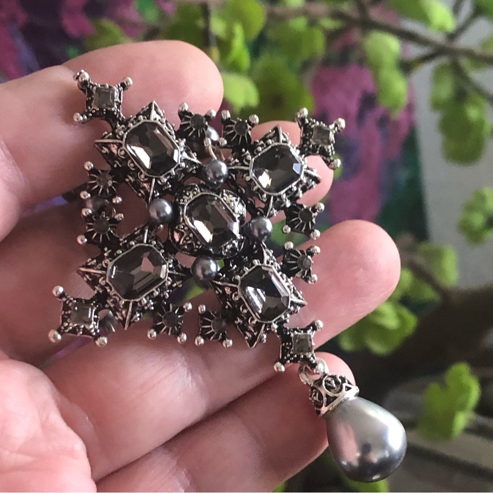Handmade Handcrafted repurpose gray pearl & stone pendant necklace Size ONE SIZE - 2 Thumbnail