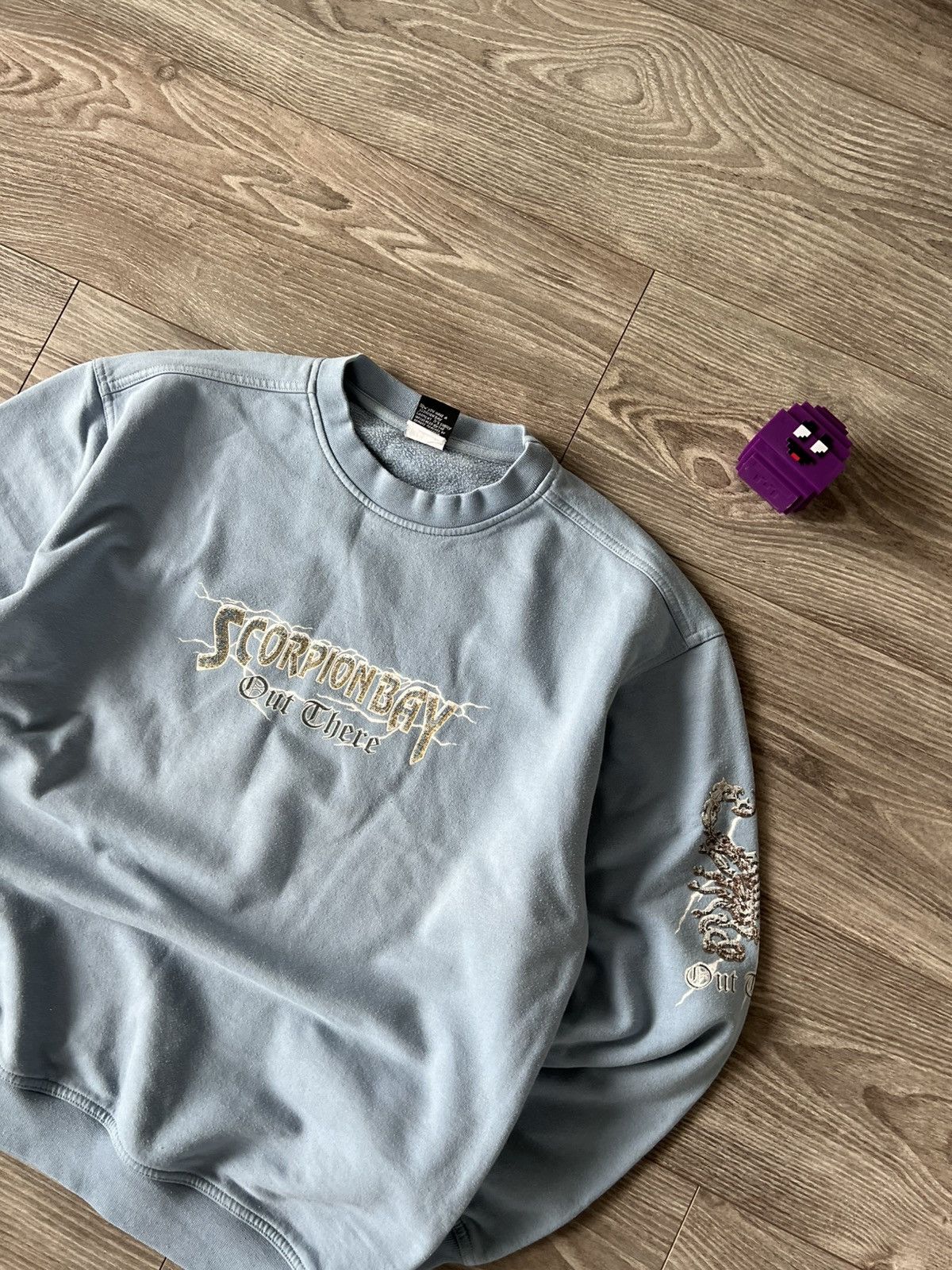 Vintage Vintage Y2K Scorpion Bay Overprint Blue American Sweatshirt Size US M / EU 48-50 / 2 - 4 Thumbnail