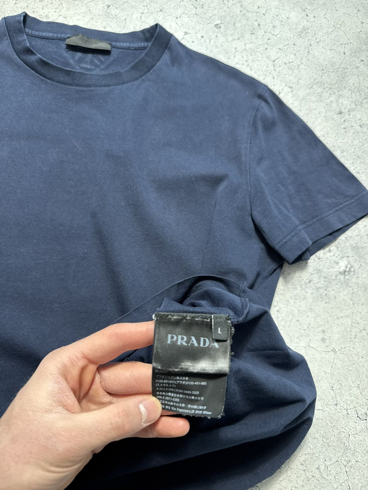 Prada Prada Luxury T-Shirt Navy Size US L / EU 52-54 / 3 - 6 Thumbnail