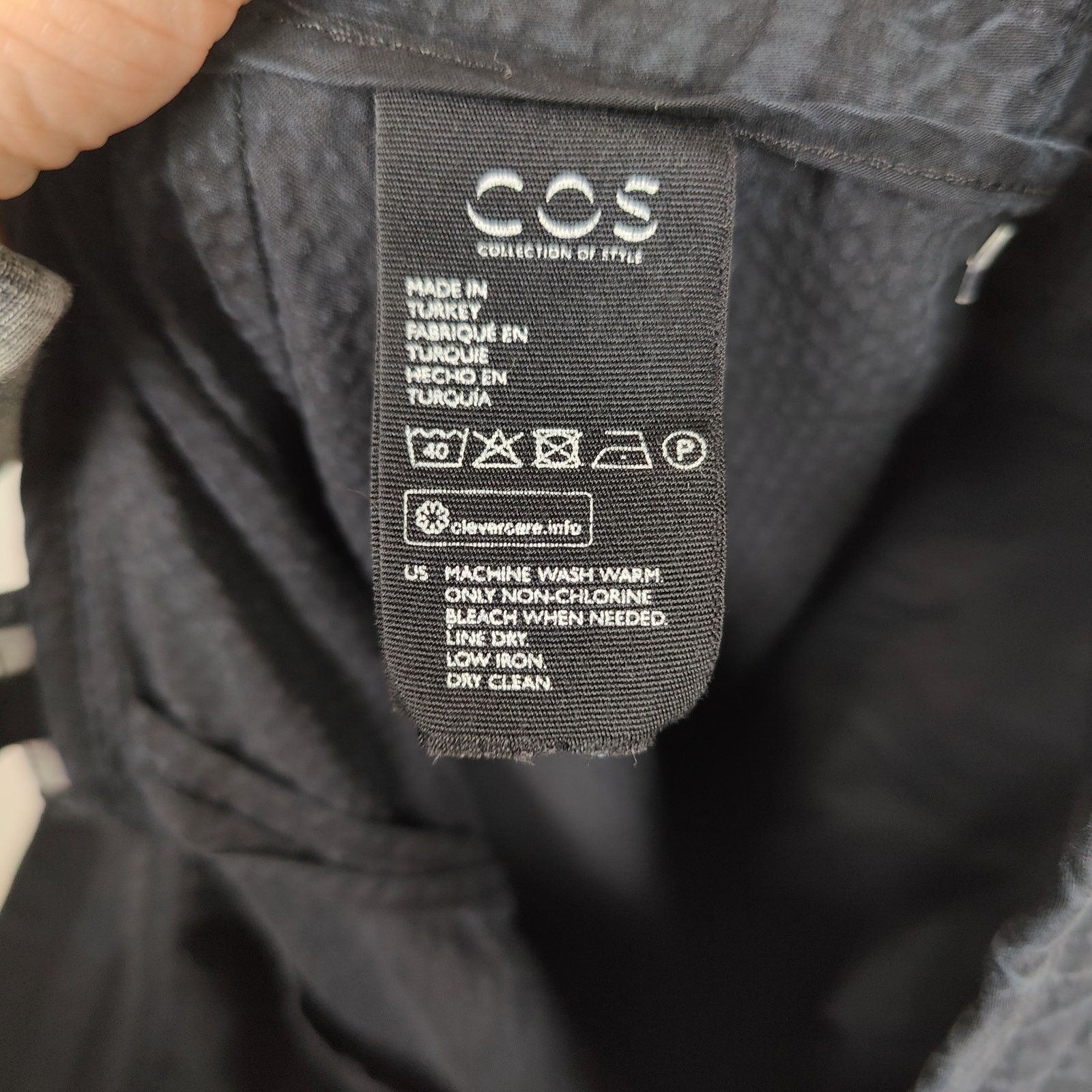 Cos COS Tapered Pants Mens 32R Dark Black Blue Textured Size US 32 / EU 48 - 7 Thumbnail