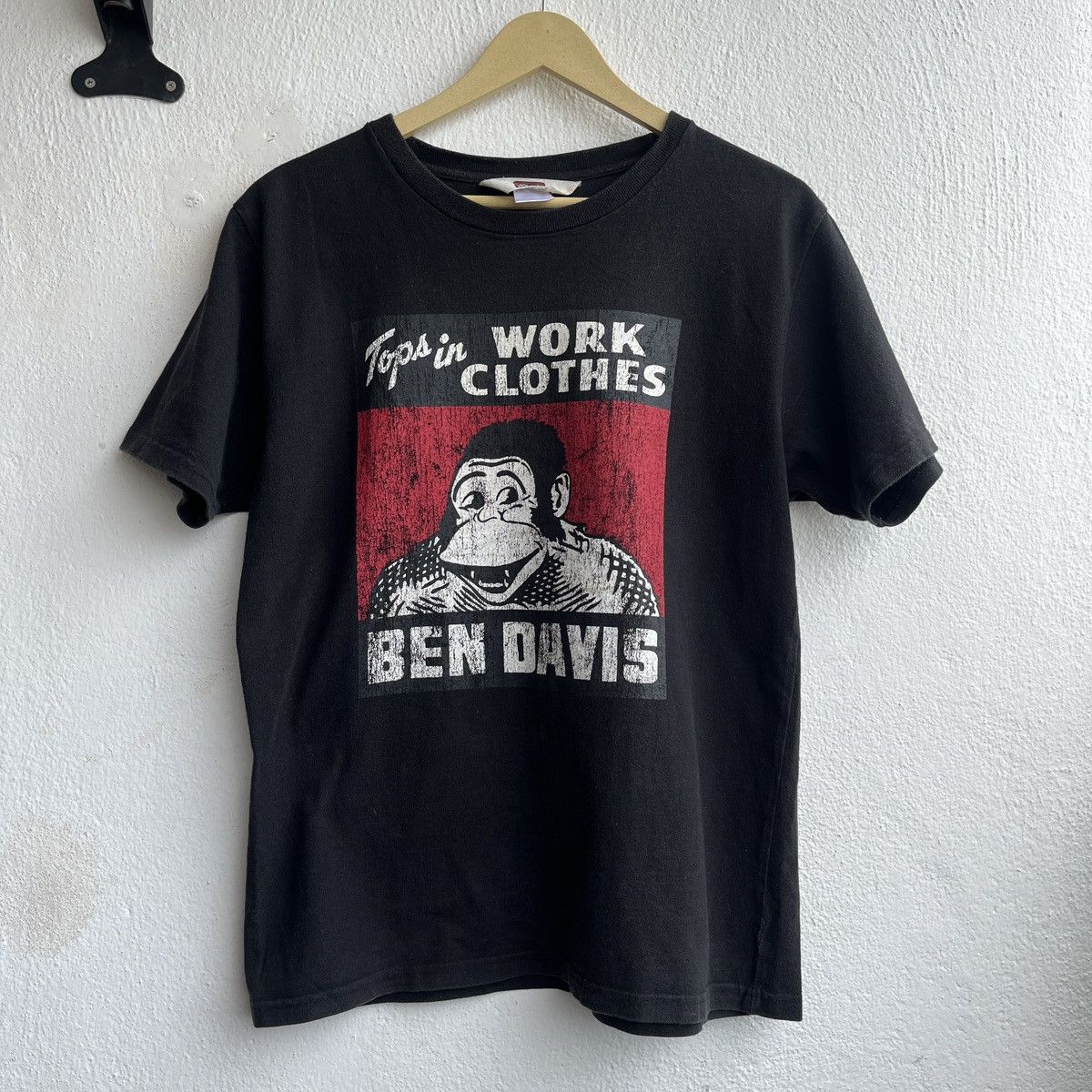 Ben Davis Ben Davies Faded Vintage Y2K Big Logo Printed TShirt Size US L / EU 52-54 / 3 - 1 Thumbnail