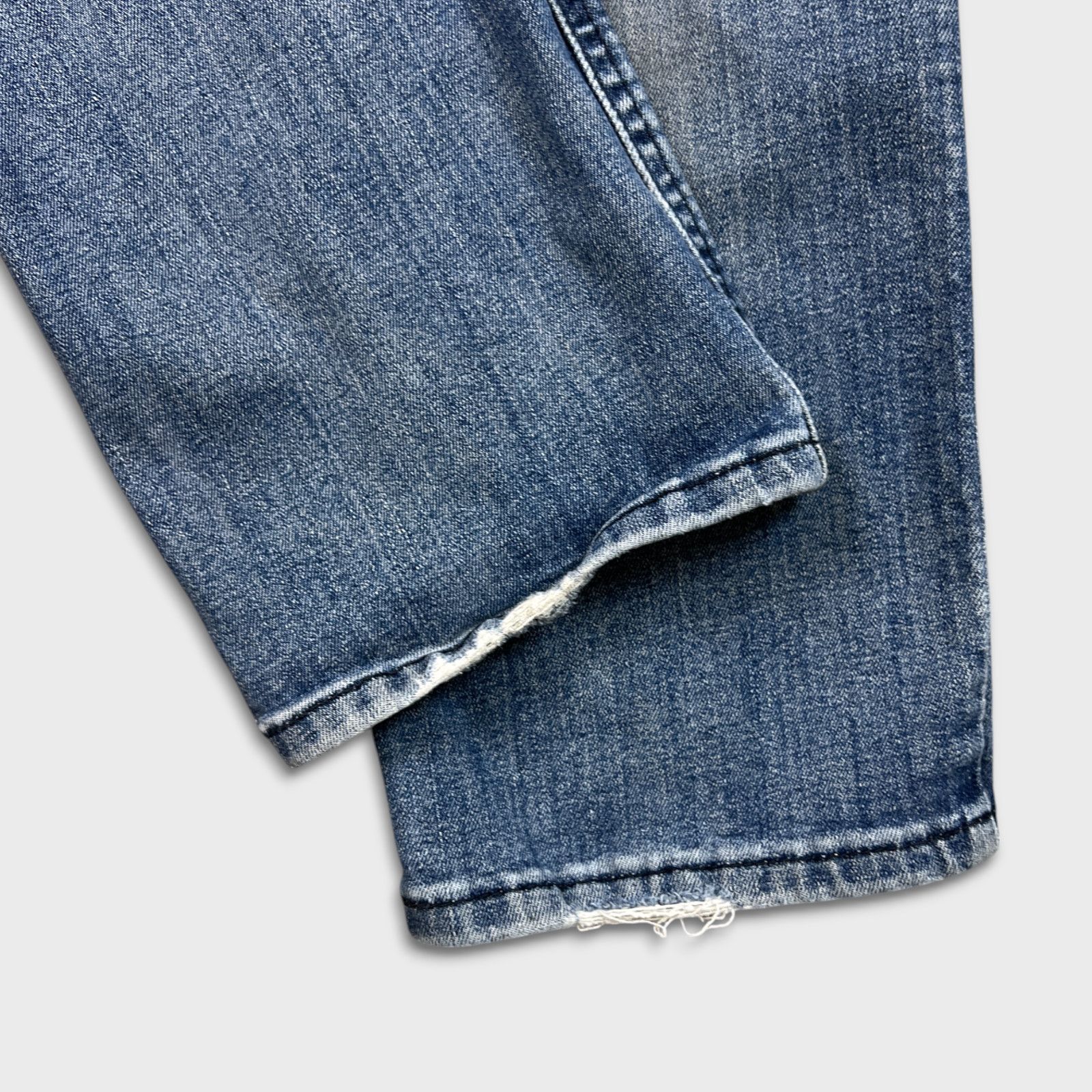 Levi's × Vintage Levi's 541 Jeans 33x32 Athletic Taper Fade Distressed Denim Size US 33 - 12 Thumbnail