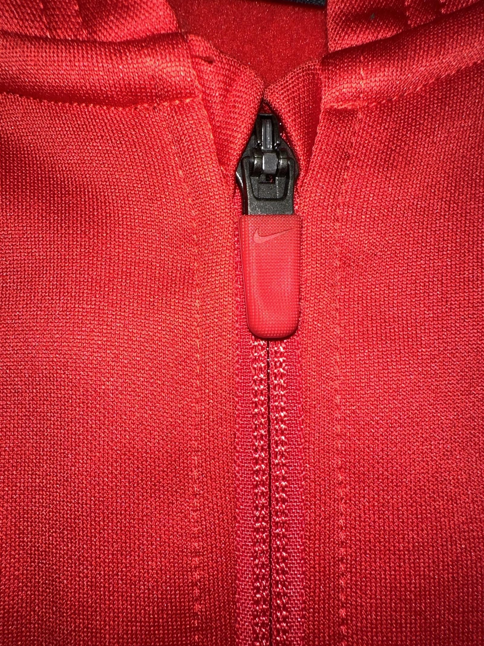 Nike Nike Big Kids (Boy’s) Elite Victory Thermal Full Zip Red Hooded Jacket Size US M / EU 48-50 / 2 - 3 Thumbnail