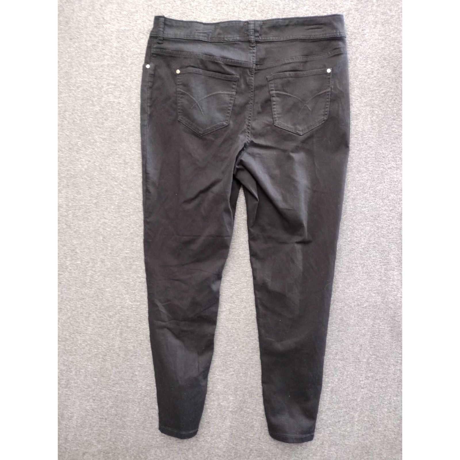 Vintage Unbranded Legging Jeans Black Size 16 Jegging Denim Slim Stretch 5-Pocket Closure Zip Womens Regular Adult 28in Inseam Folded Description: Vintage No Size 38" / US 16 / IT 52 - 2 Thumbnail