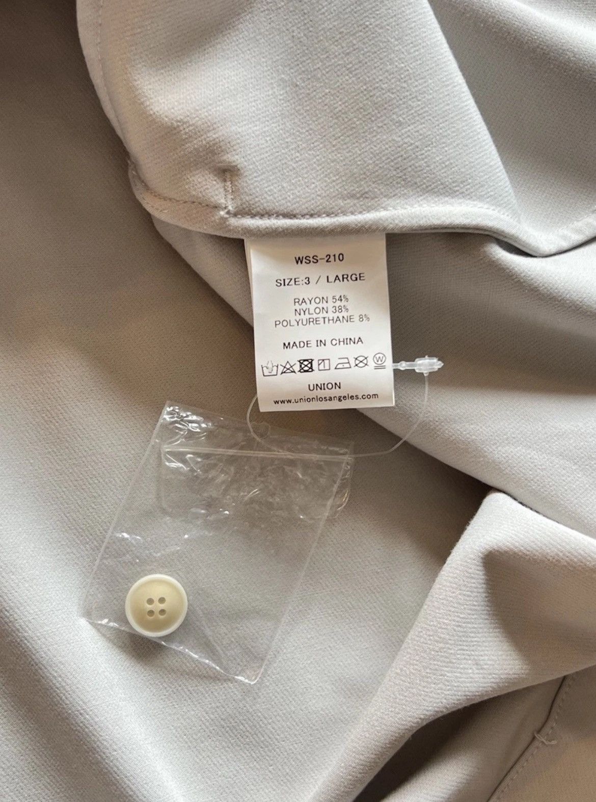 Union LA UNION LA⚡️Size 3/Large sewn on patch oversize baseball jersey Size US L / EU 52-54 / 3 - 8 Thumbnail