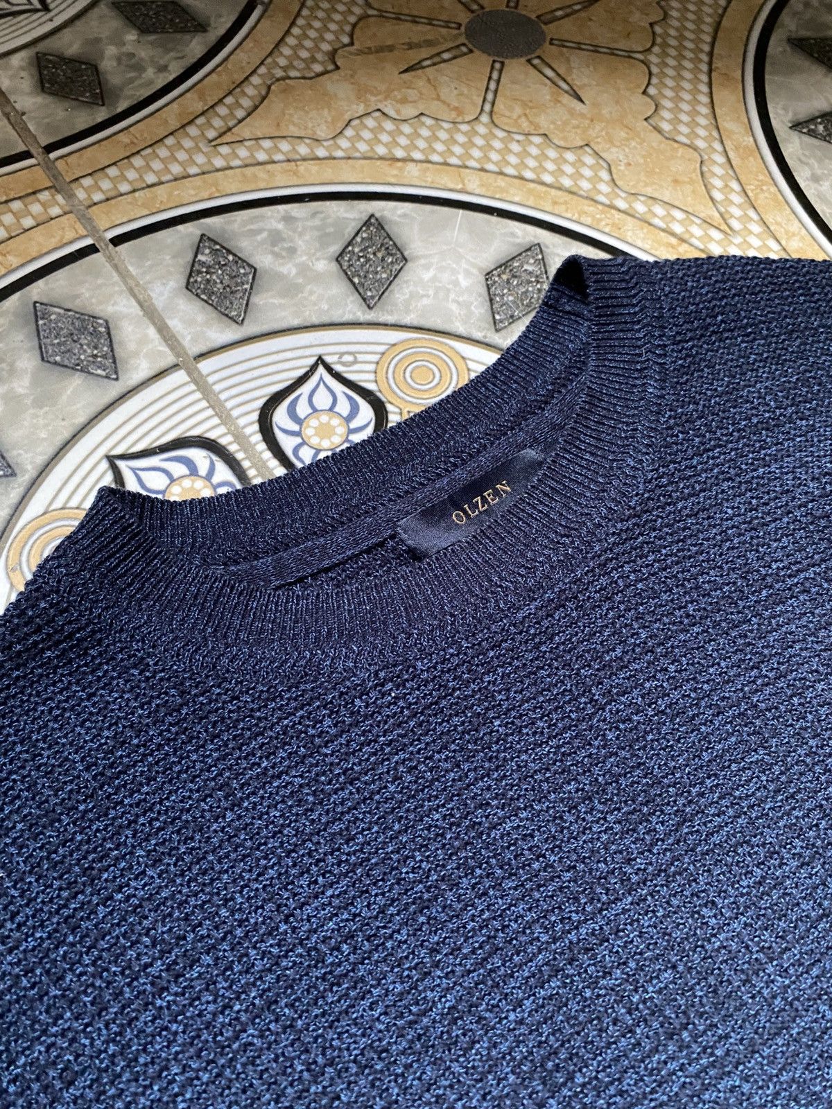 Other Korean luxury casual wear brand made from fine knits, OLZEN. Size US M / EU 48-50 / 2 - 8 Thumbnail