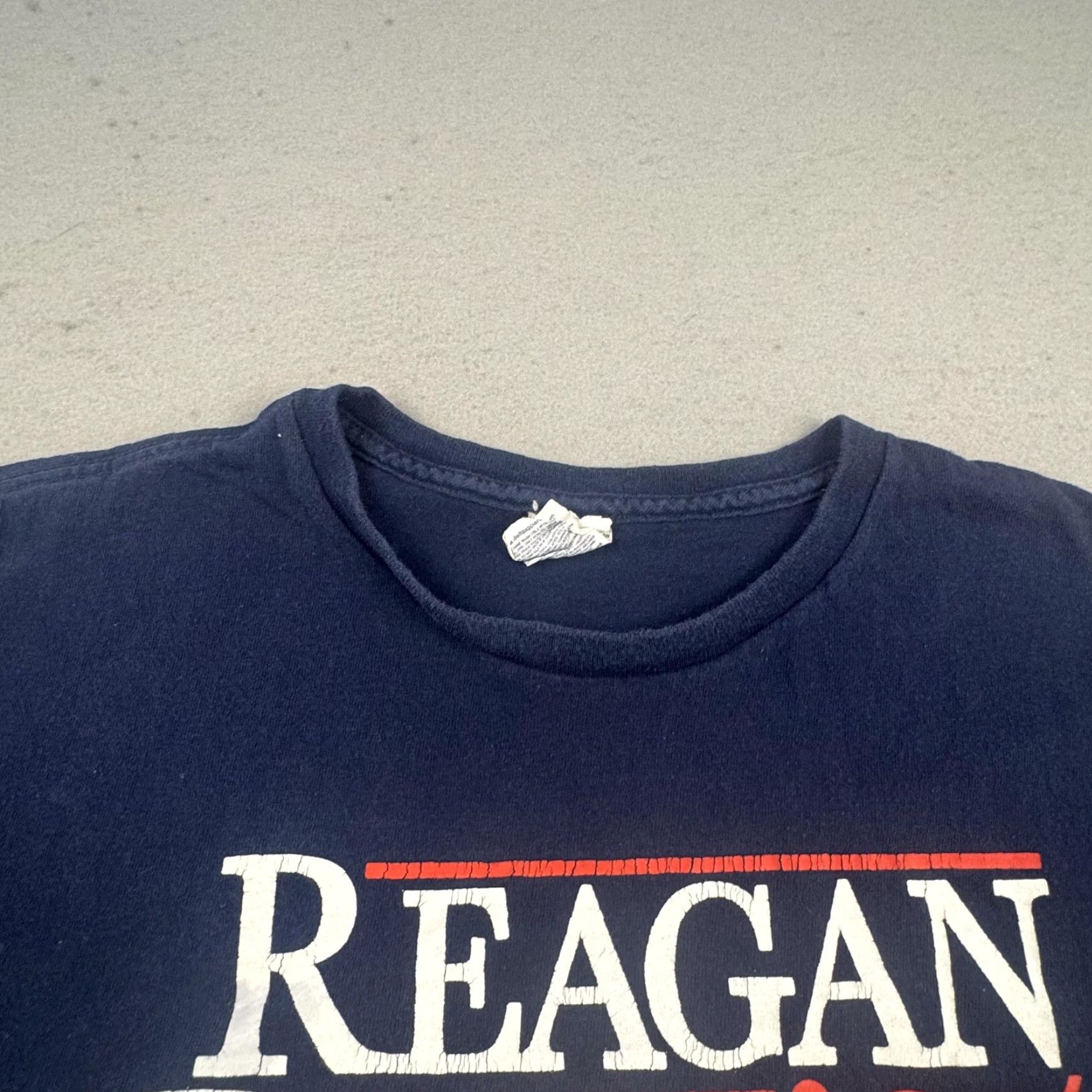 Vintage VINTAGE Reagan Bush '84 Shirt Delta Pro Weight Navy T-Shirt Adults XL Graphic Print Patriotic 1984 Campaign Mens Size US XL / EU 56 / 4 - 5 Thumbnail