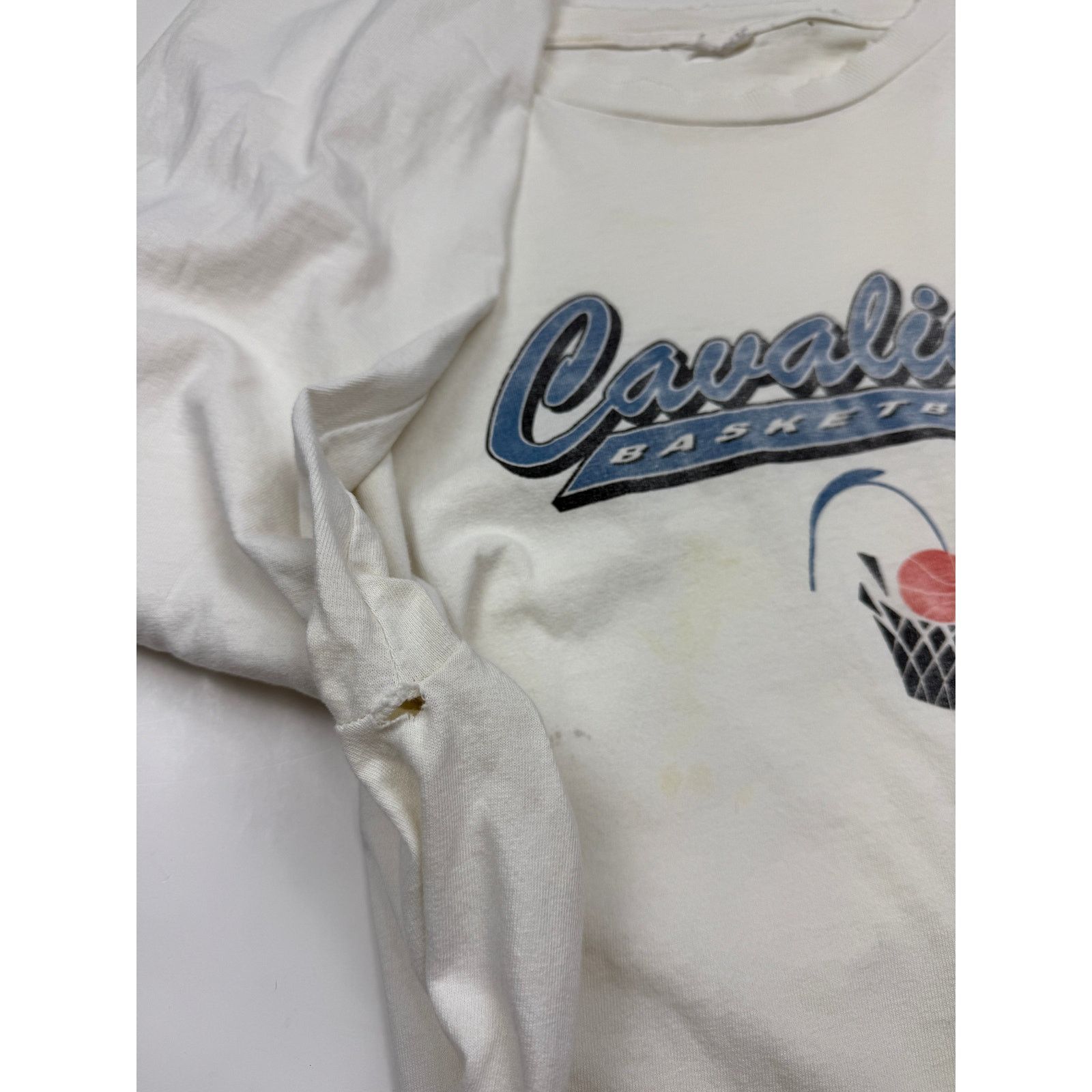 Vintage Vintage Cleavland Cavaliers NBA Basketball Script Graphic XL Size US XL / EU 56 / 4 - 5 Thumbnail
