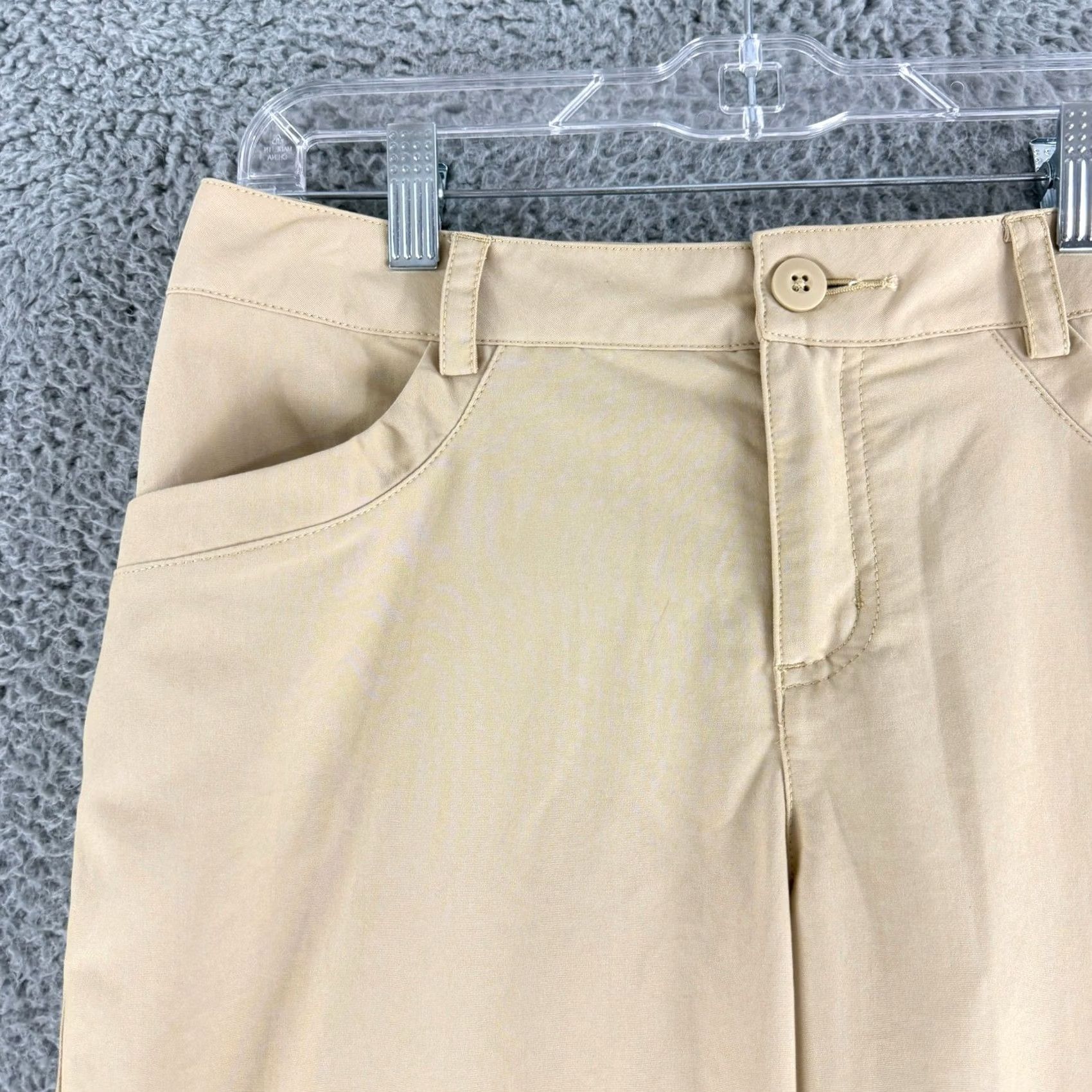 Patagonia Patagonia Pants Womens 6 Tan Khaki Wide Leg Outdoor Nylon Blend Chino Pockets Lightweight Trail Hiking Size 28" / US 6 / IT 42 - 2 Thumbnail