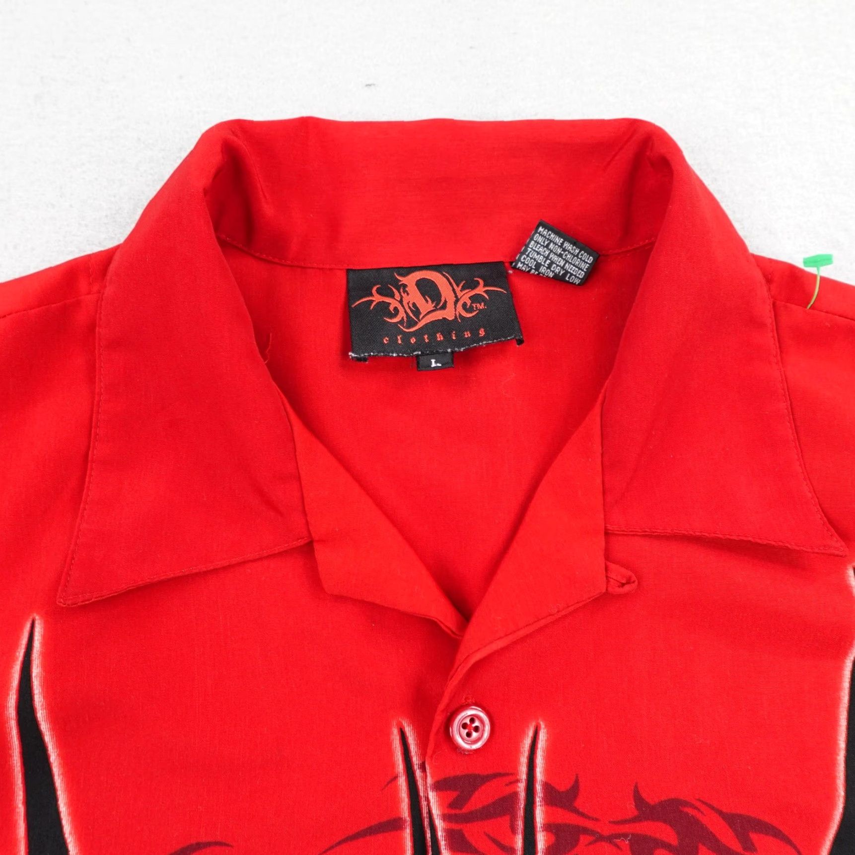 Vintage Vintage Dragonfly Shirt Mens Large Red Black Tribal Barbed Wire Button Up Y2K Size US L / EU 52-54 / 3 - 2 Thumbnail