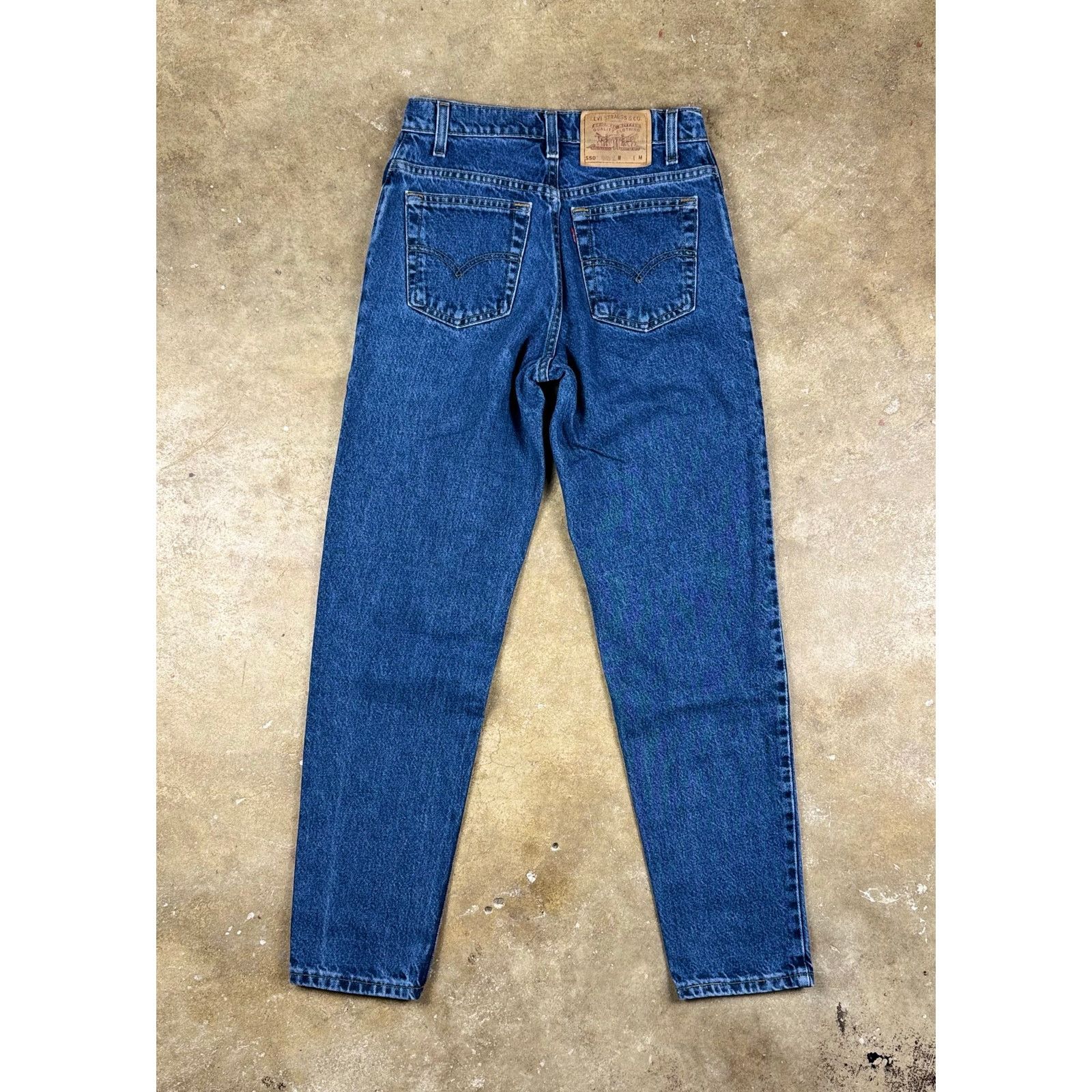 Levi's Vintage Levi’s 550 Women’s Relaxed Fit Tapered Leg Jeans 7 Size 26" / US 2 / IT 38 - 1 Thumbnail