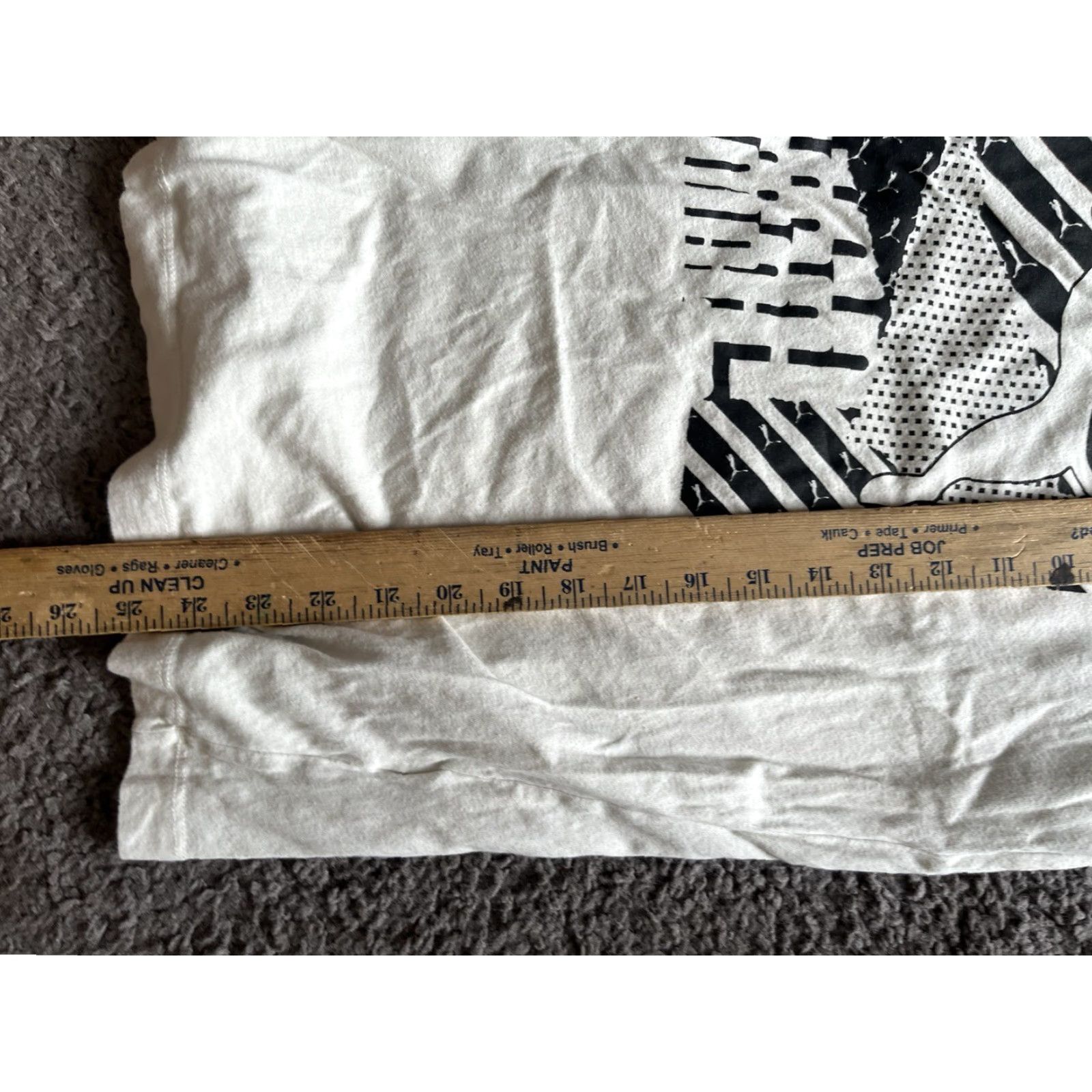 Puma PUMA Shirt Mens Small White Short Sleeve Basic Graphic Logo Tee Crew Neck Cotton T-Shirt Sports Logo Mens Small White Graphic Tee Size US S / EU 44-46 / 1 - 6 Thumbnail