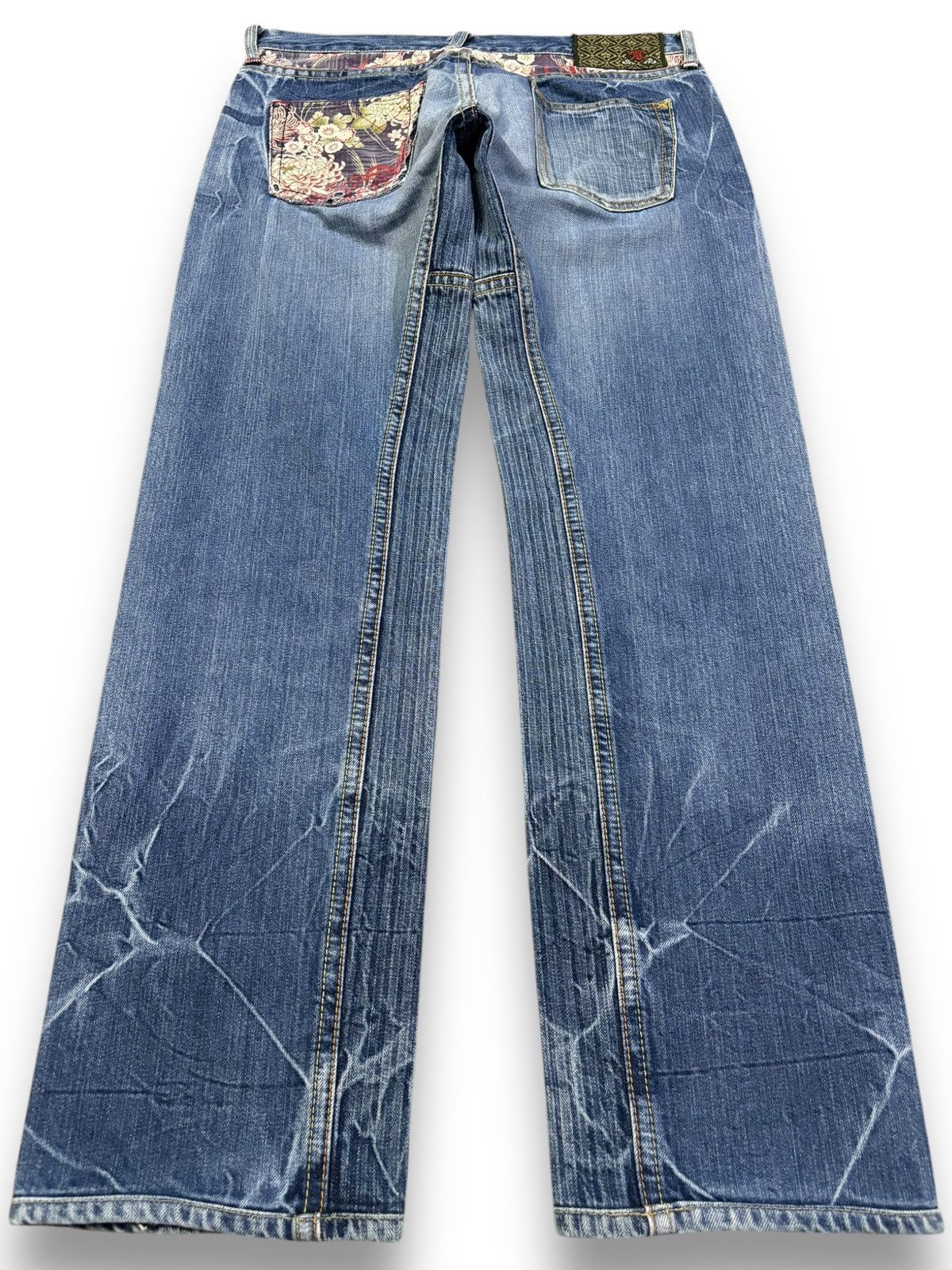 Japanese Brand Vintage Eternal Floral Cracked Washed Distressed Jeans Size US 30 / EU 46 - 2 Thumbnail