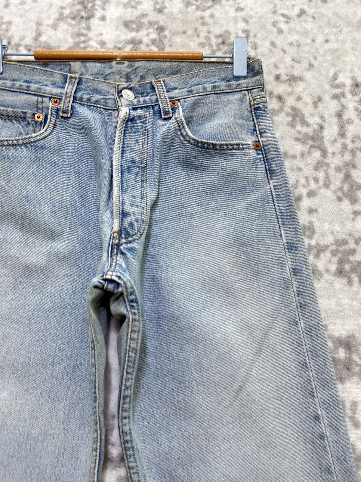 Levi's Vintage Levi’s 501 Distressed Knee Rip Patchwork Denim Jeans Size US 27 - 5 Thumbnail