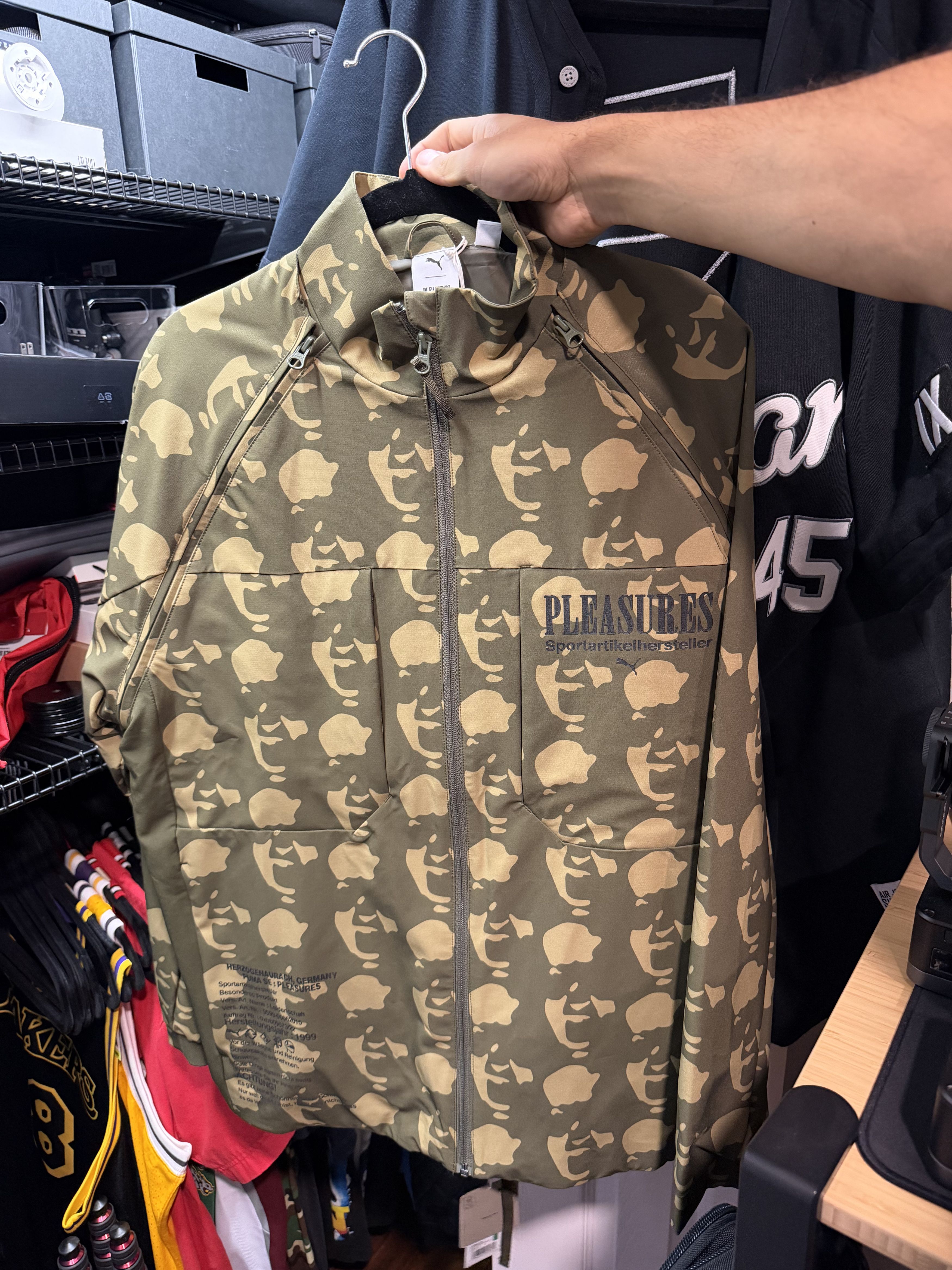 Pleasures Puma × Pleasures Vest Jacket – Chocolate Chip Camo XL Size US XL / EU 56 / 4 - 1 Thumbnail