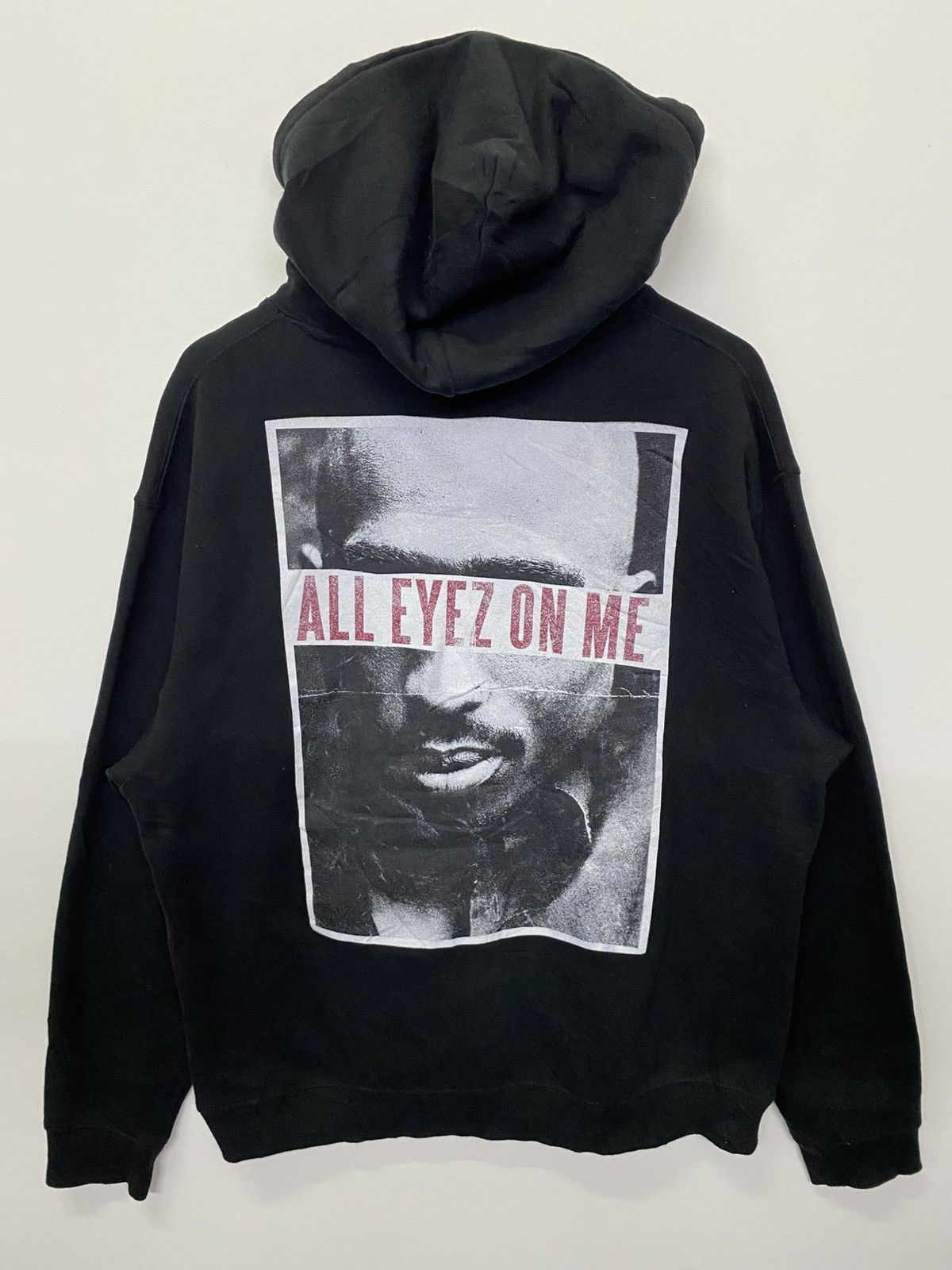 Rap Tees Tupac Big Print On Back Hoodie Sweatshirt Size US M / EU 48-50 / 2 - 1 Thumbnail