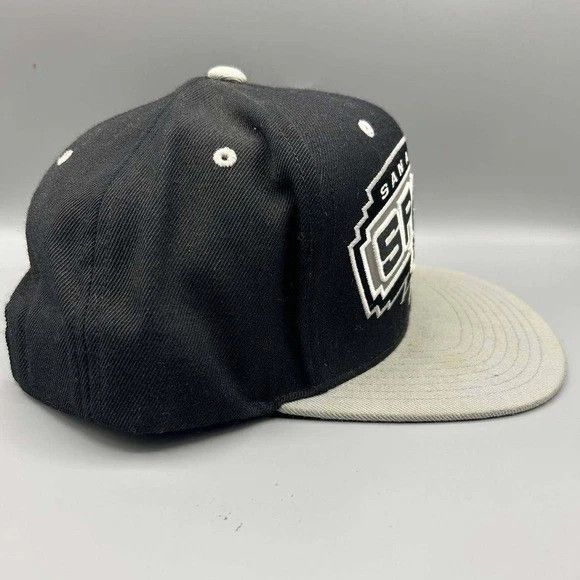 Mitchell & Ness San Antonio Spurs Hat Men Big Logo Embroidered Snap Back Cap Size ONE SIZE - 7 Thumbnail