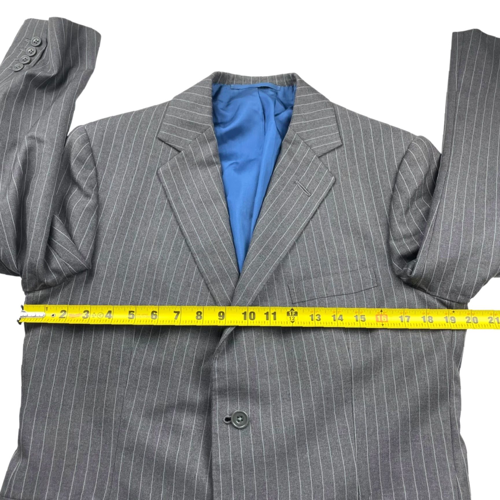 Vintage VTG Wells Of Mayfair Blazer Men 38S Wool 2-Button Gray/Blue Stripe Jacket Coat Striped Notch Lapel Short Vintage Regular Mens Size 38R - 7 Thumbnail