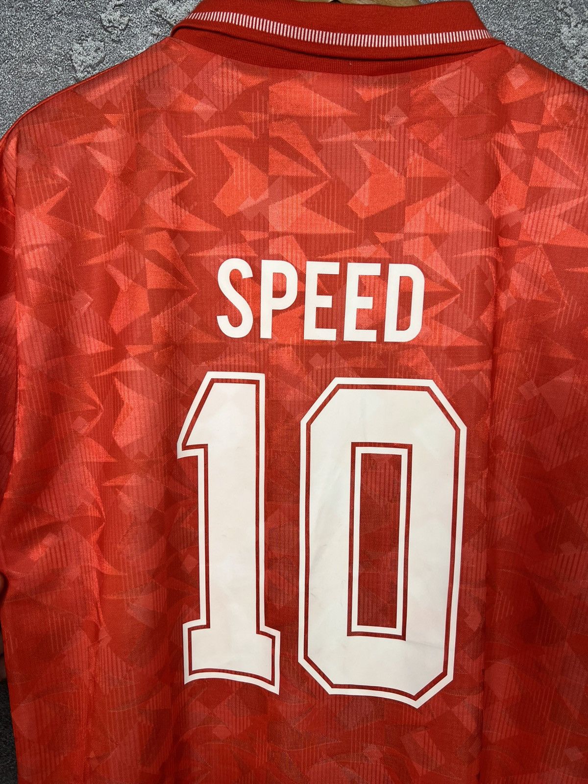 Umbro Vintage 1991 Wales #10 Speed Soccer Jersey T-shirt Size US XL / EU 56 / 4 - 10 Thumbnail