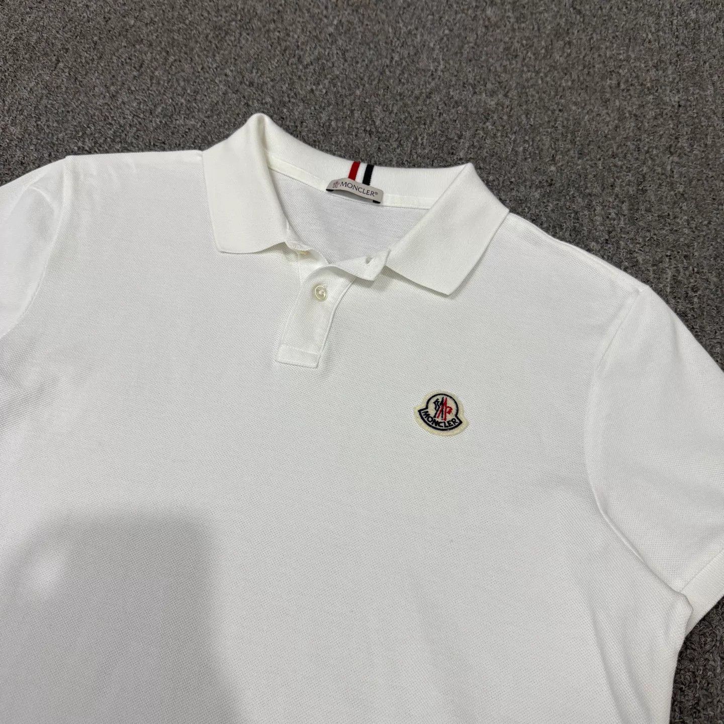 Moncler Moncler White Chest Logo S/S Polo M 99 New Size US M / EU 48-50 / 2 - 3 Thumbnail