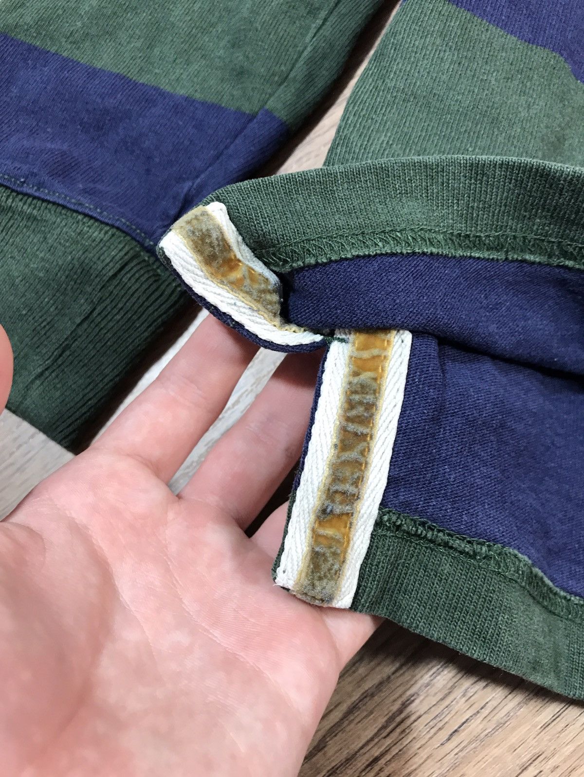 Tommy Hilfiger × Vintage Vintage Tommy Hilfiger Rugby Size US L / EU 52-54 / 3 - 3 Thumbnail